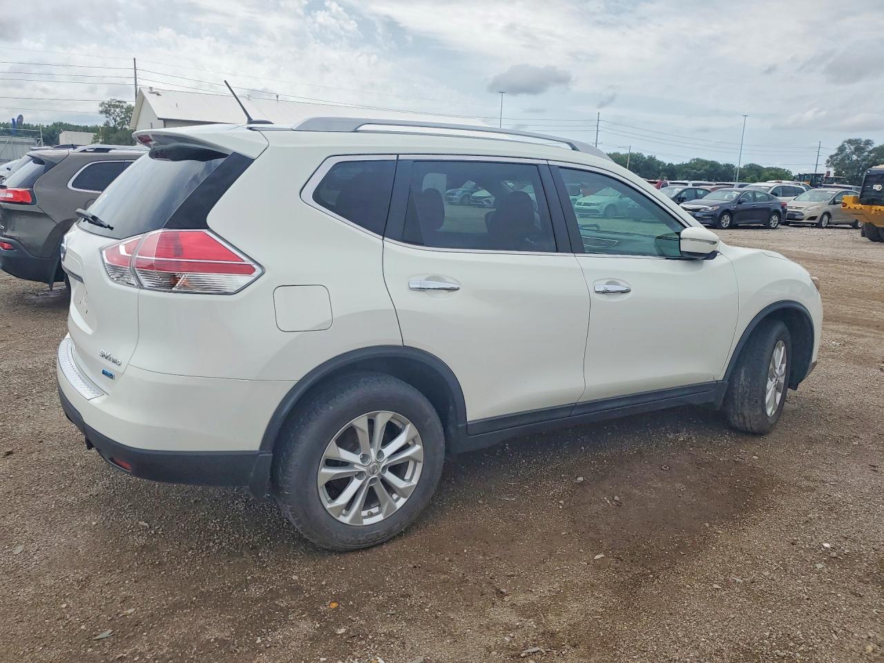 2014 Nissan Rogue Sv White vin: 5N1AT2MV3EC871344