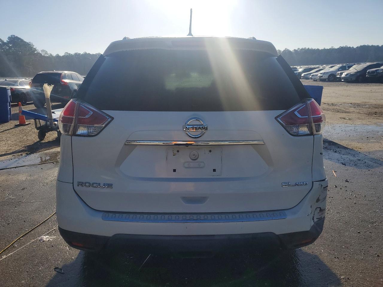 2015 Nissan Rogue Sl White vin: 5N1AT2MV3FC769253