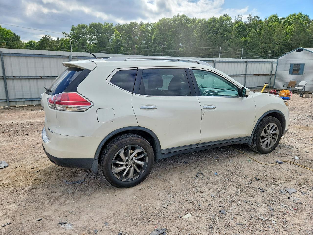2015 Nissan Rogue Sl Cream vin: 5N1AT2MV3FC776056