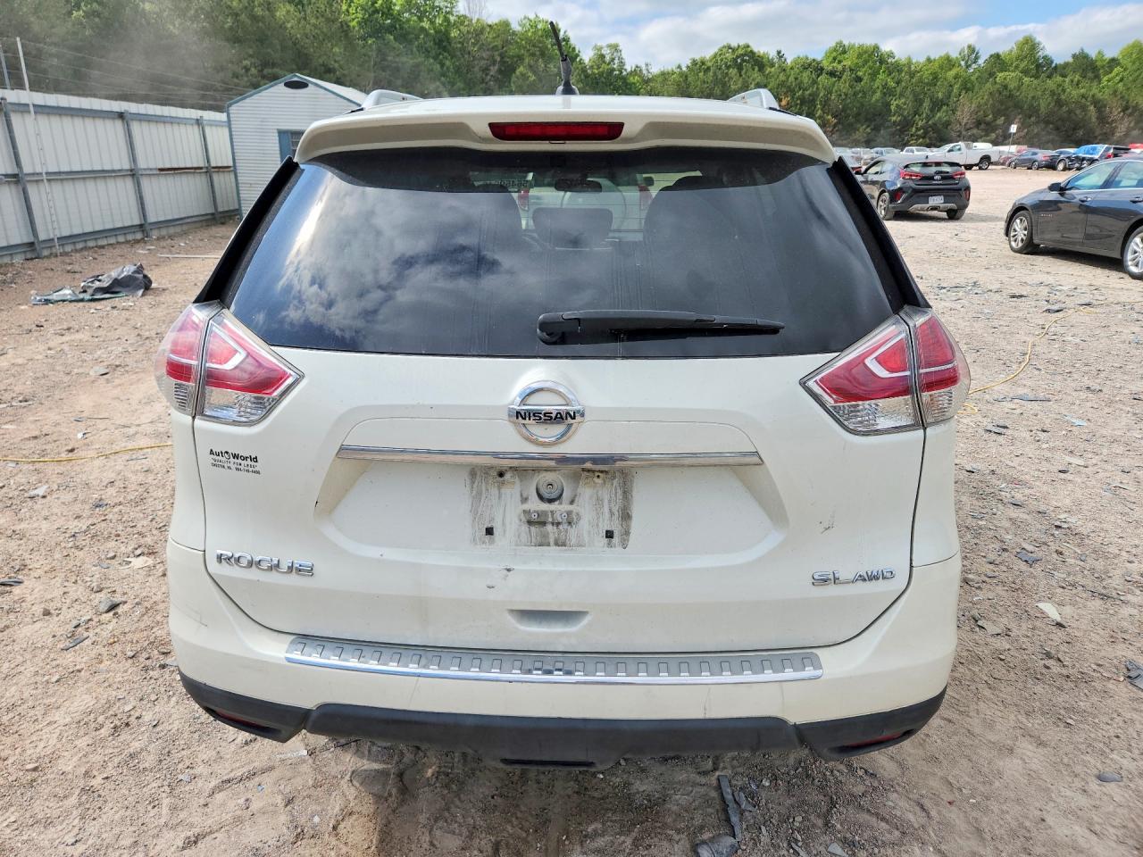 2015 Nissan Rogue Sl Cream vin: 5N1AT2MV3FC776056