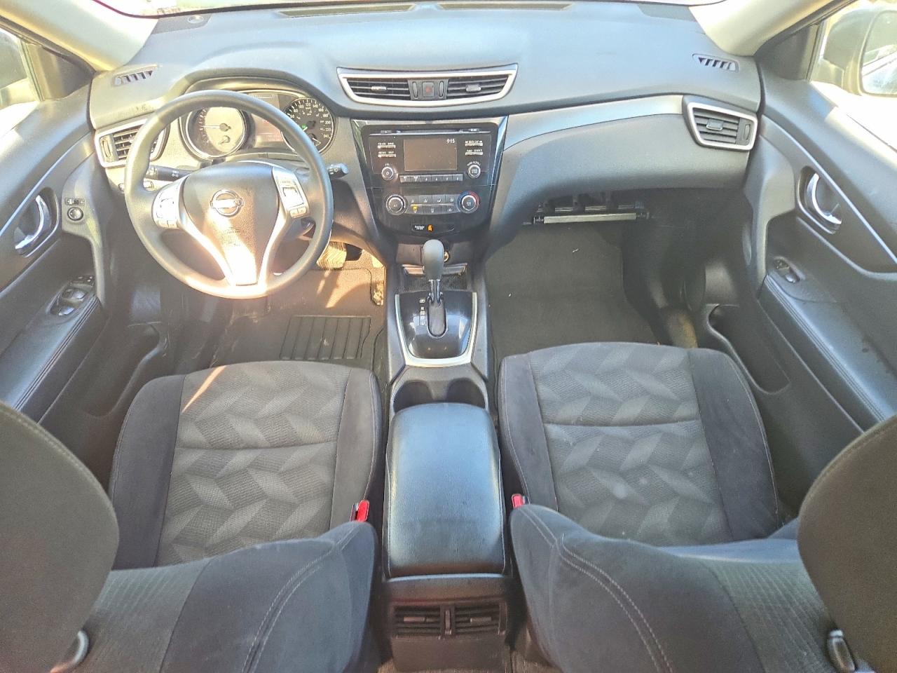 2015 Nissan Rogue S Silver vin: 5N1AT2MV3FC815907