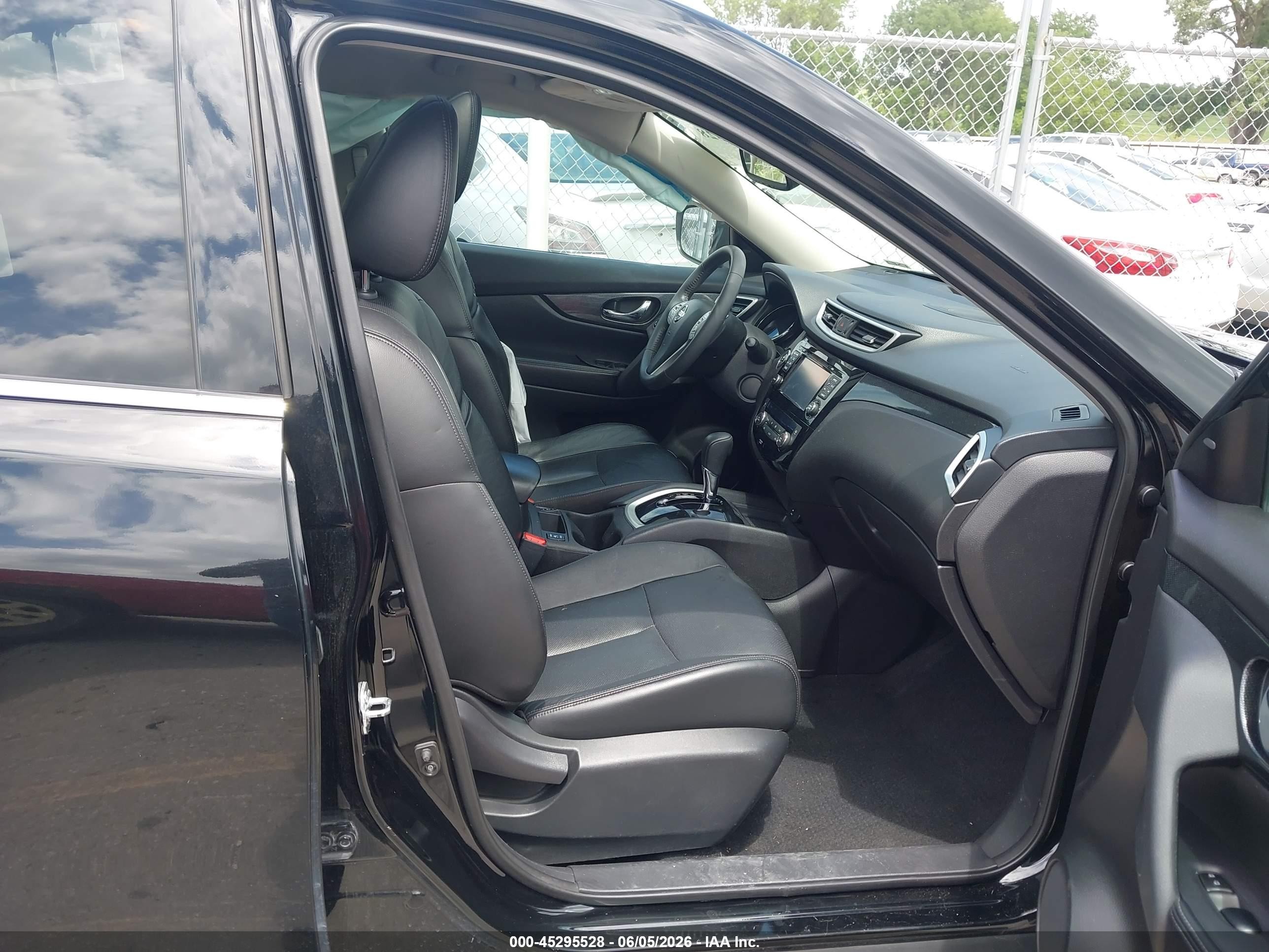 2015 Nissan Rogue Sl Черный vin: 5N1AT2MV3FC843626