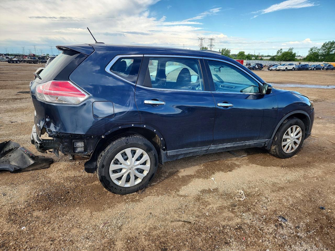 2015 Nissan Rogue S Blue vin: 5N1AT2MV3FC849670