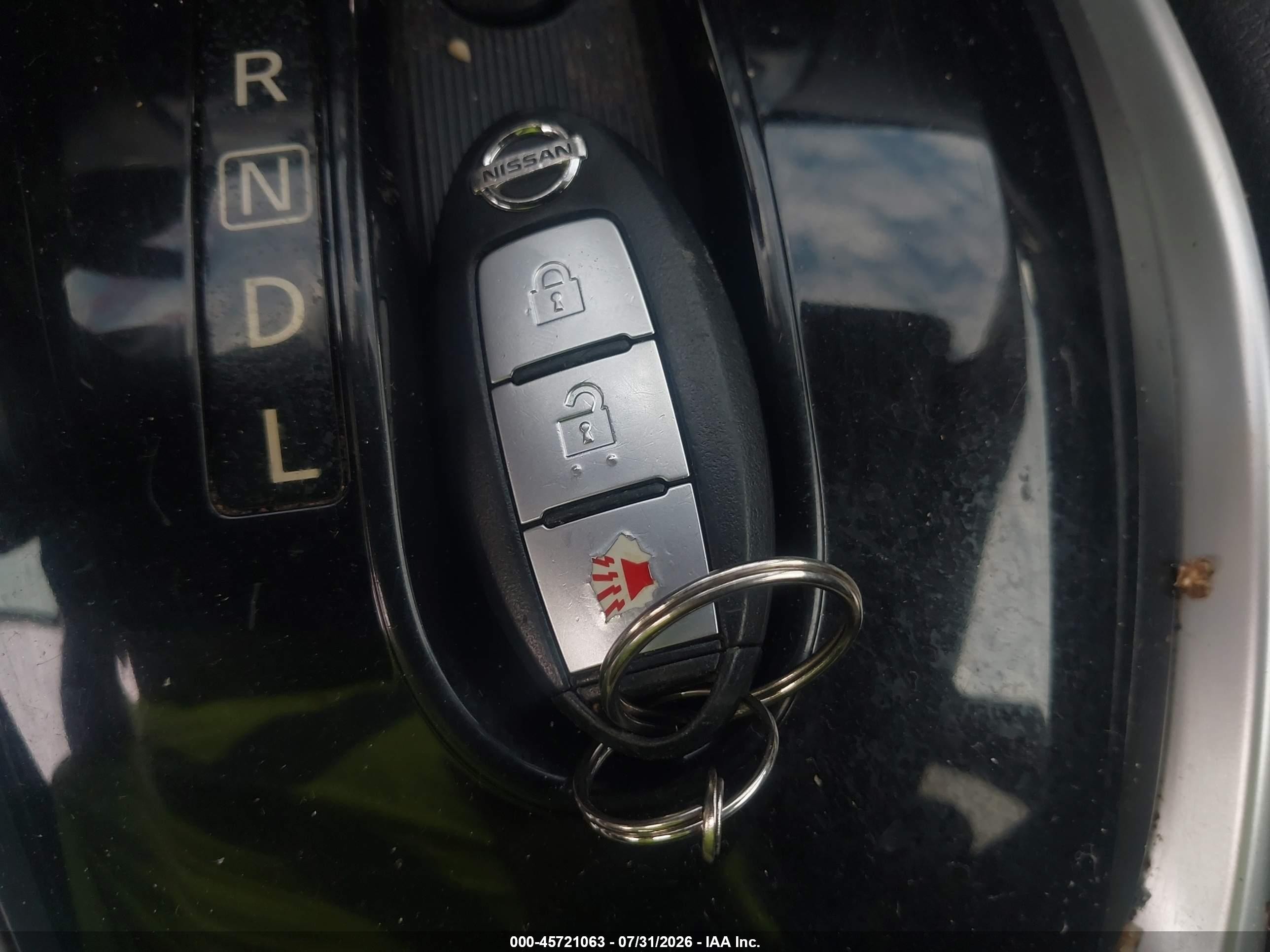 2015 Nissan Rogue Sv Silver vin: 5N1AT2MV3FC852858