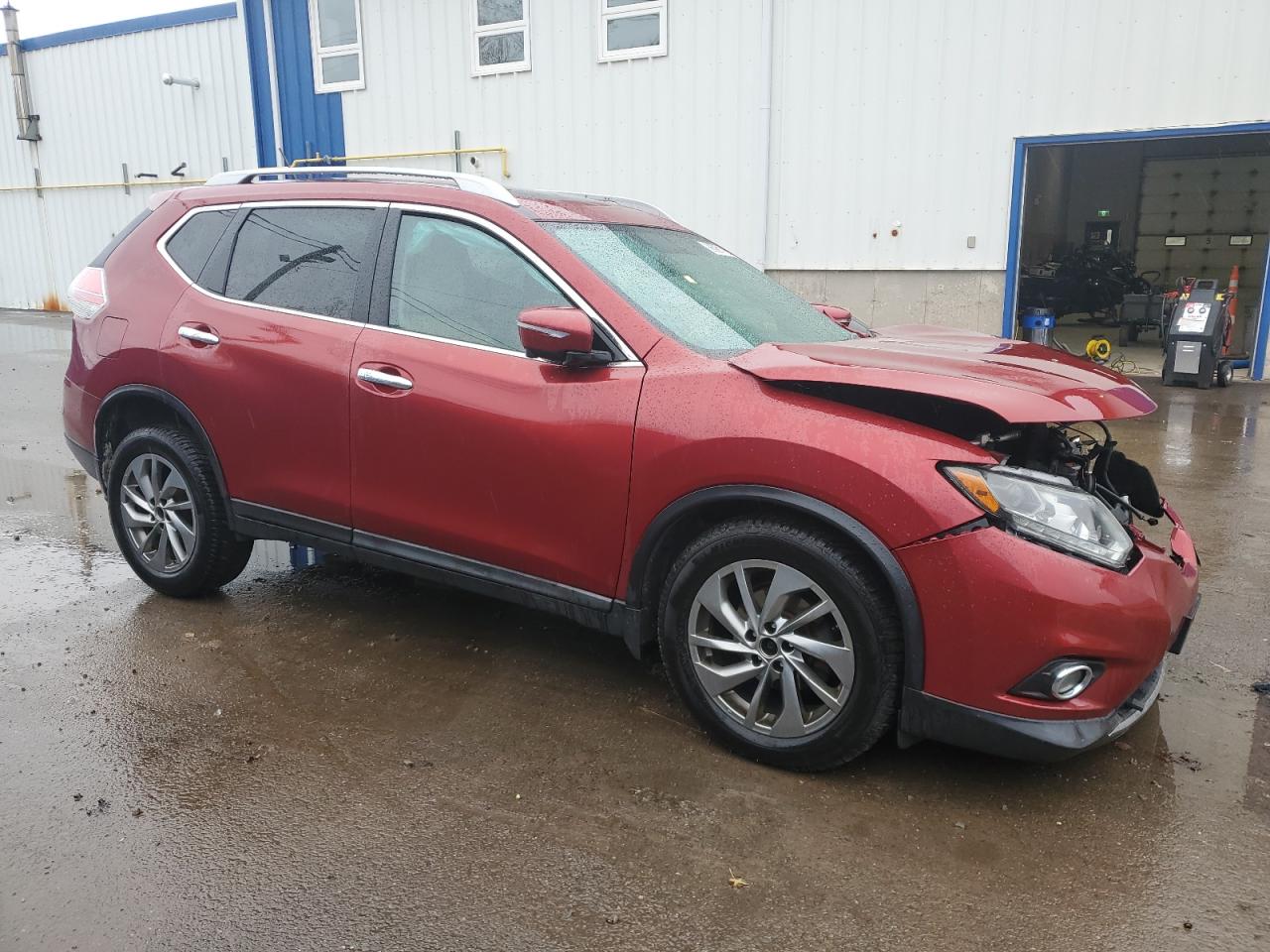 2015 Nissan Rogue S Red vin: 5N1AT2MV3FC881938