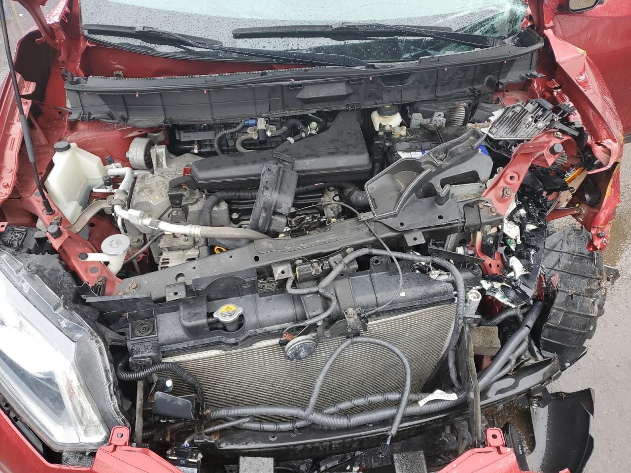2015 Nissan Rogue S Red vin: 5N1AT2MV3FC881938
