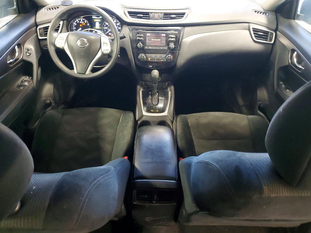 2015 Nissan Rogue S Серебряный vin: 5N1AT2MV3FC909446