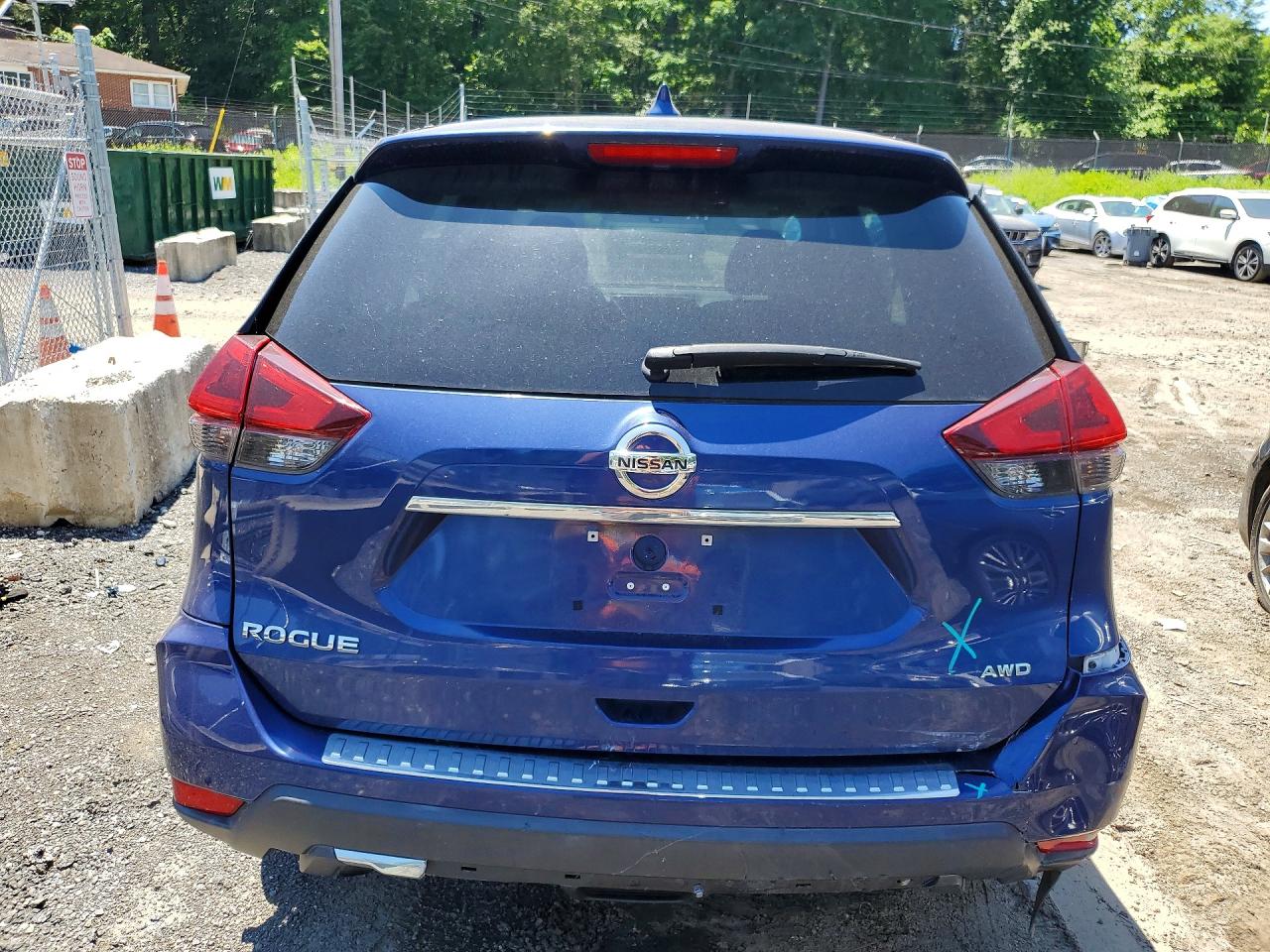2018 Nissan Rogue S Blue vin: 5N1AT2MV3JC792329