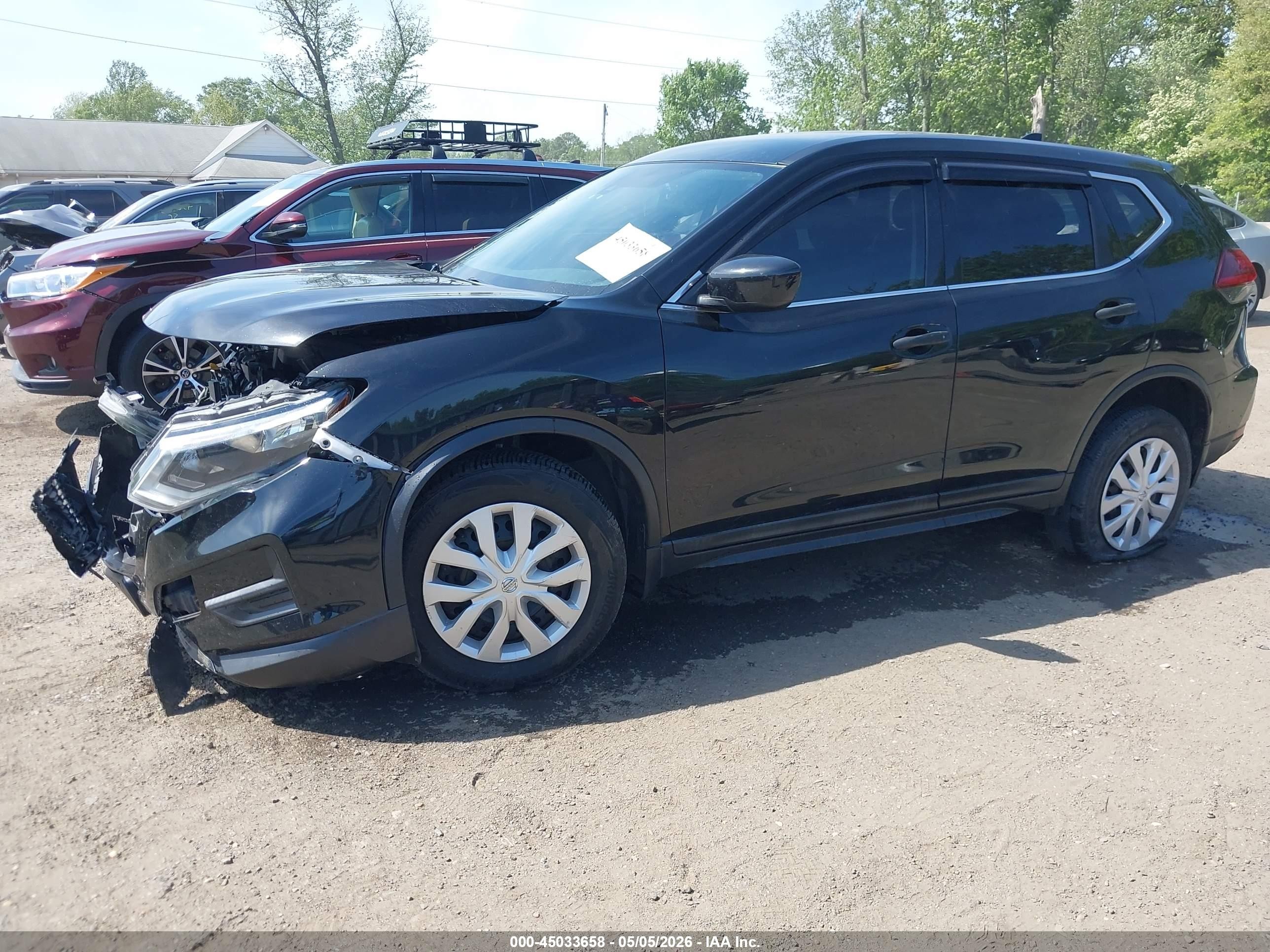 2019 Nissan Rogue S Черный vin: 5N1AT2MV3KC803587
