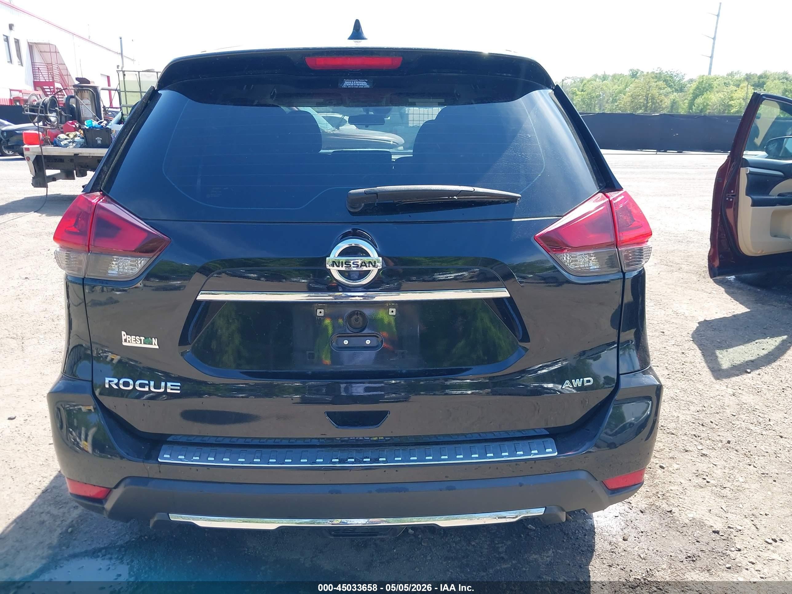 2019 Nissan Rogue S Черный vin: 5N1AT2MV3KC803587