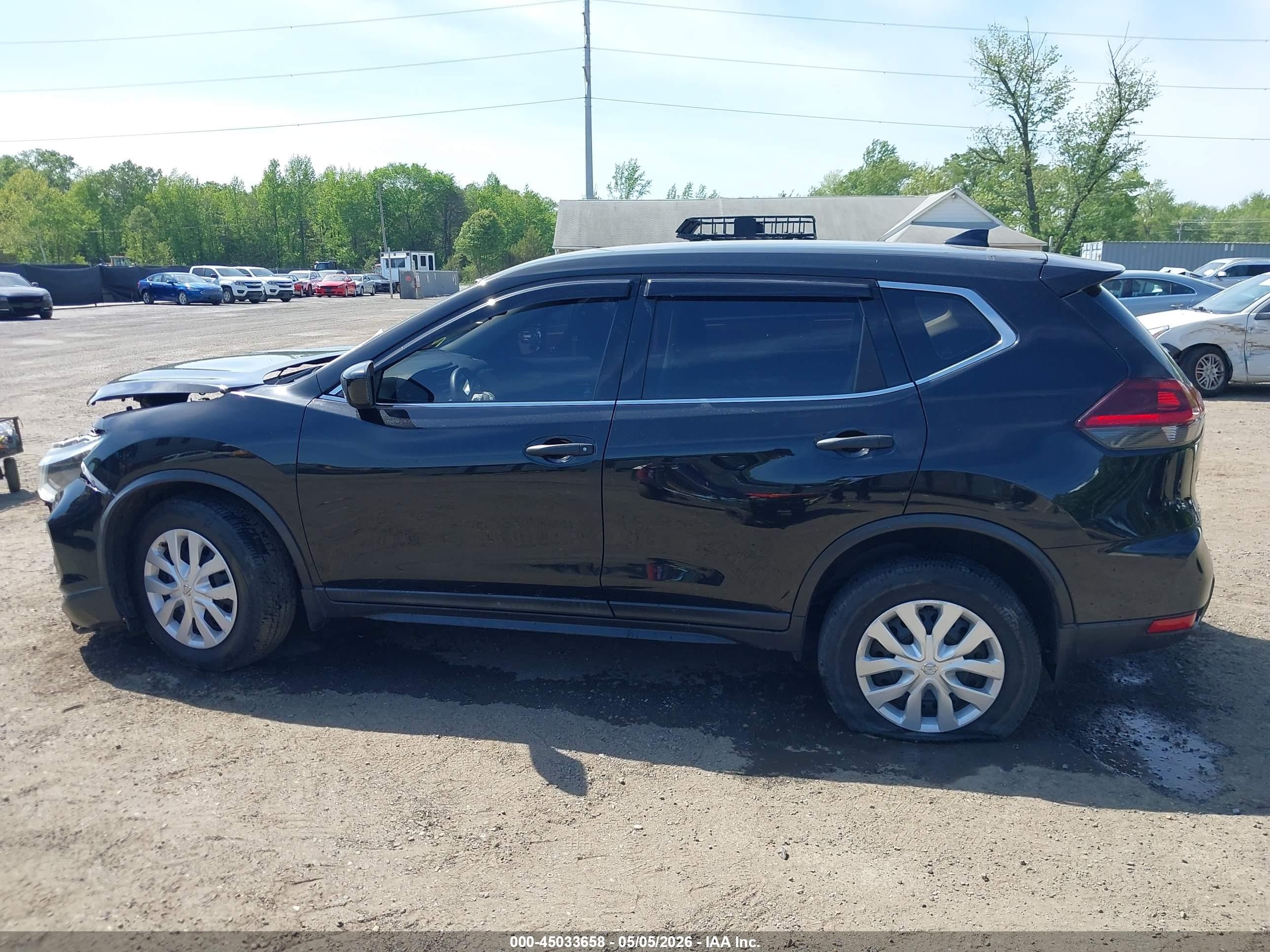 2019 Nissan Rogue S Черный vin: 5N1AT2MV3KC803587