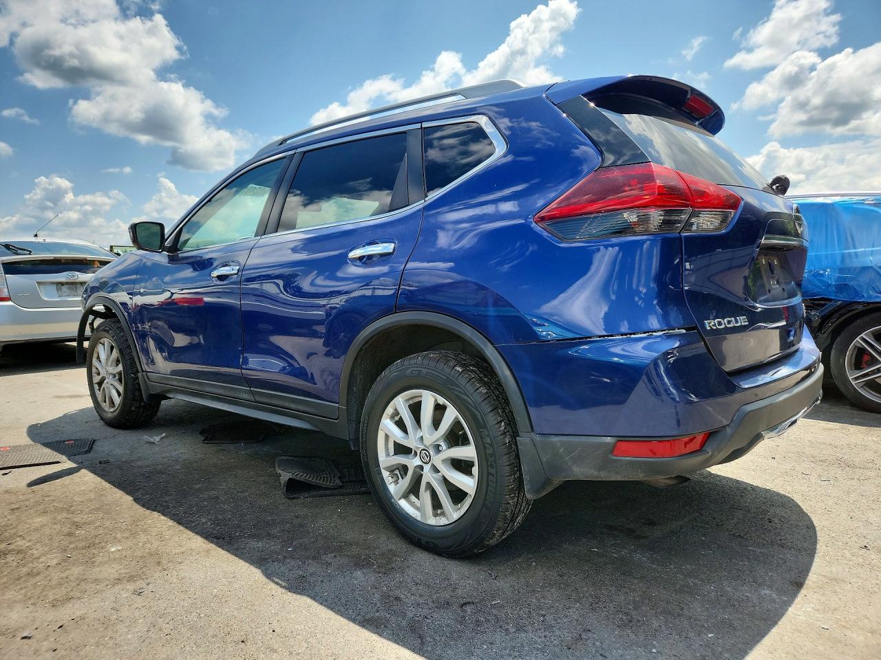 2019 Nissan Rogue S Blue vin: 5N1AT2MV3KC812256