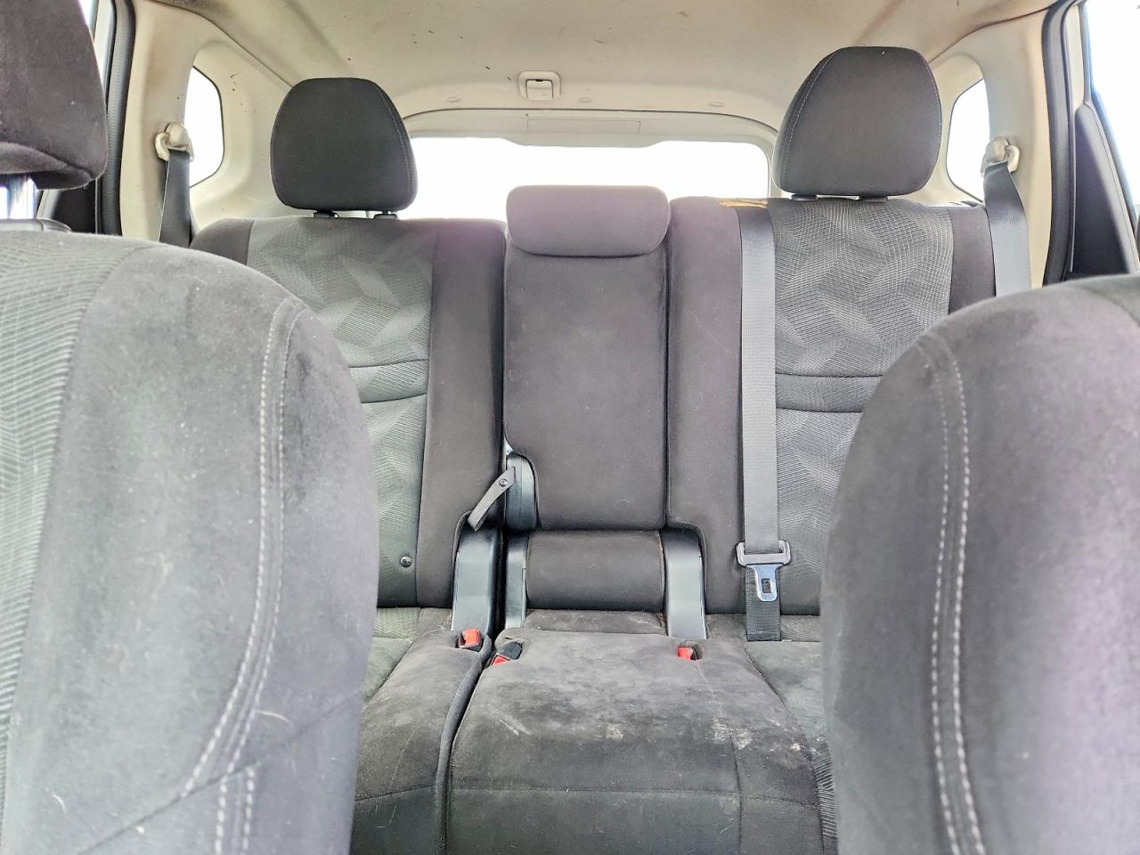 2014 Nissan Rogue Sv Серебряный vin: 5N1AT2MV4EC751813