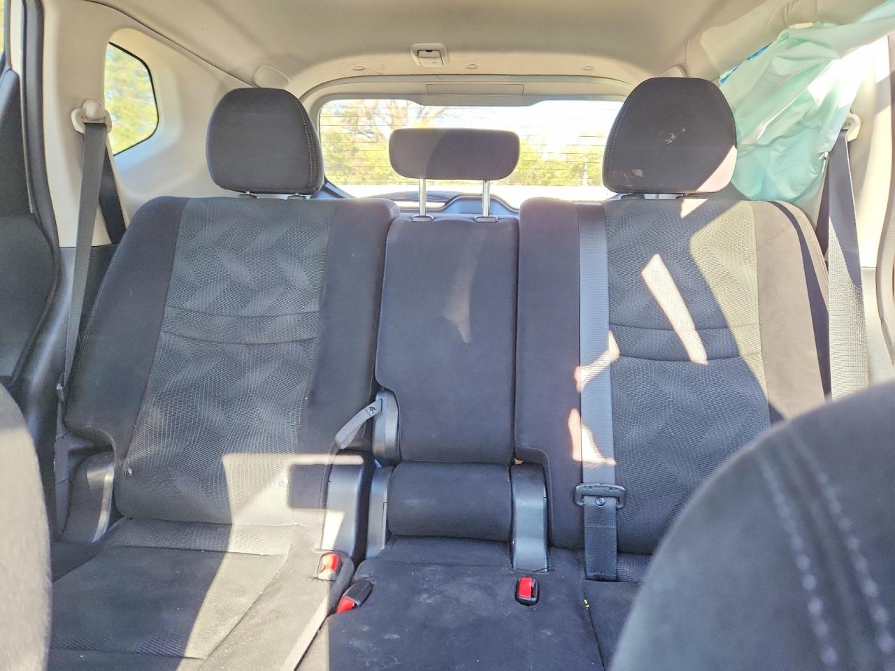 2014 Nissan Rogue Sv Silver vin: 5N1AT2MV4EC764870