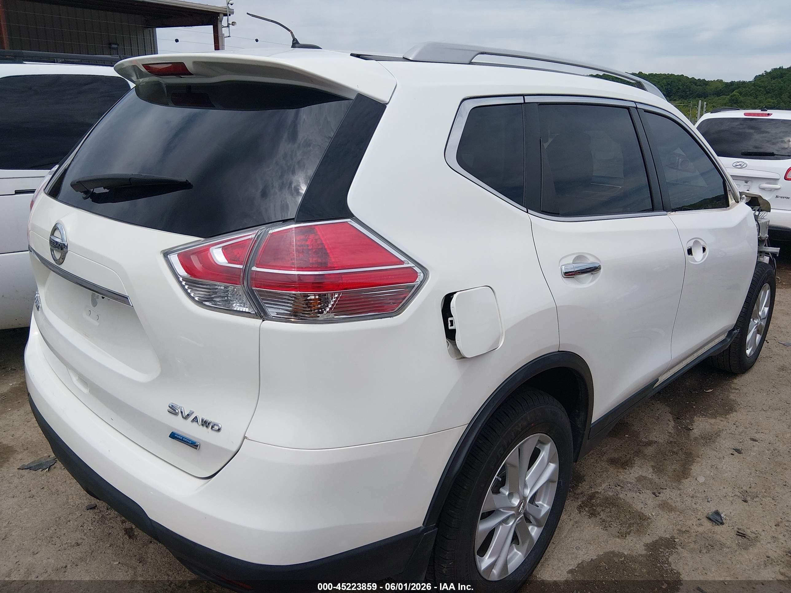 2014 Nissan Rogue Sv White vin: 5N1AT2MV4EC766151