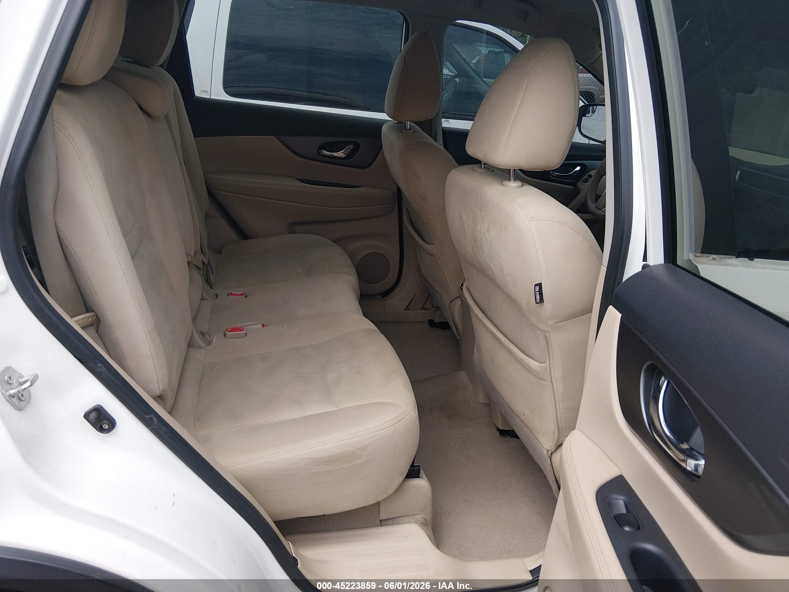2014 Nissan Rogue Sv White vin: 5N1AT2MV4EC766151