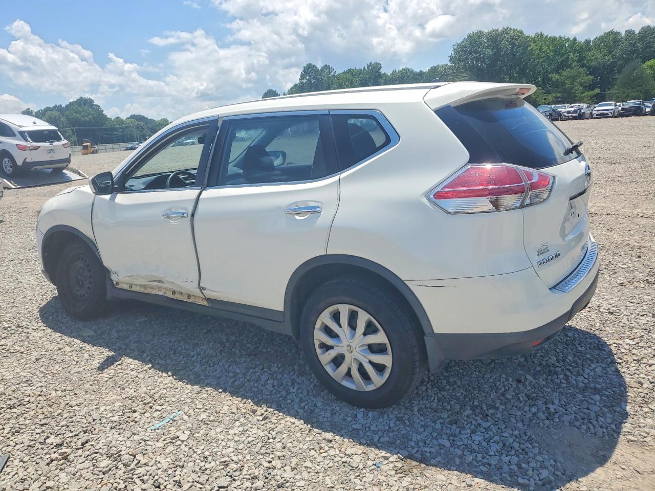 2014 Nissan Rogue S White vin: 5N1AT2MV4EC814750