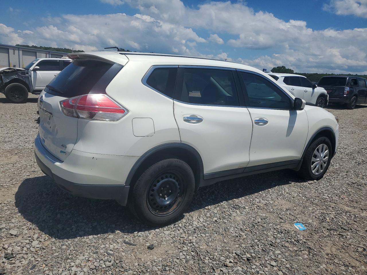 2014 Nissan Rogue S White vin: 5N1AT2MV4EC814750