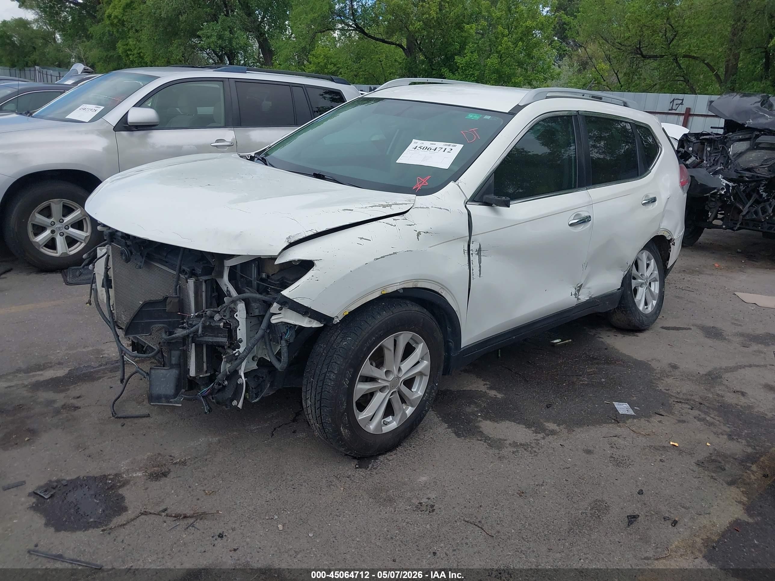 2014 Nissan Rogue Sv White vin: 5N1AT2MV4EC821455
