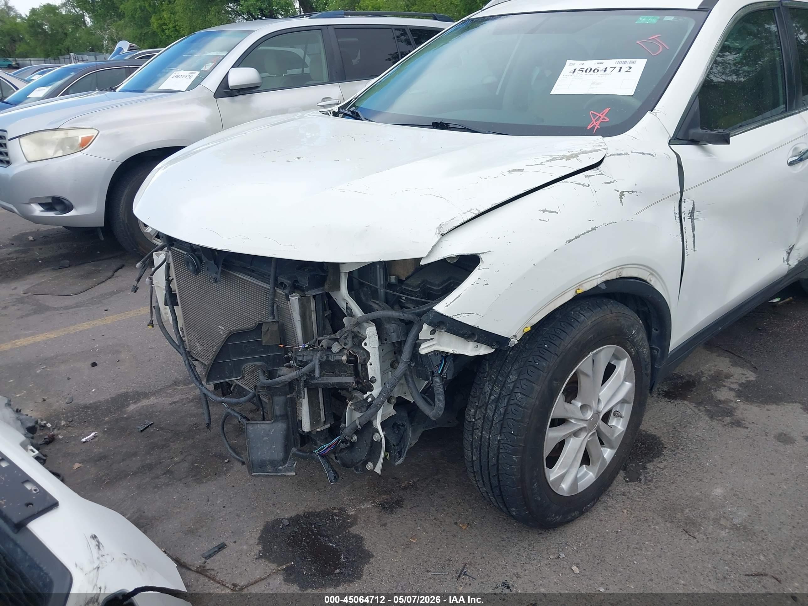 2014 Nissan Rogue Sv White vin: 5N1AT2MV4EC821455