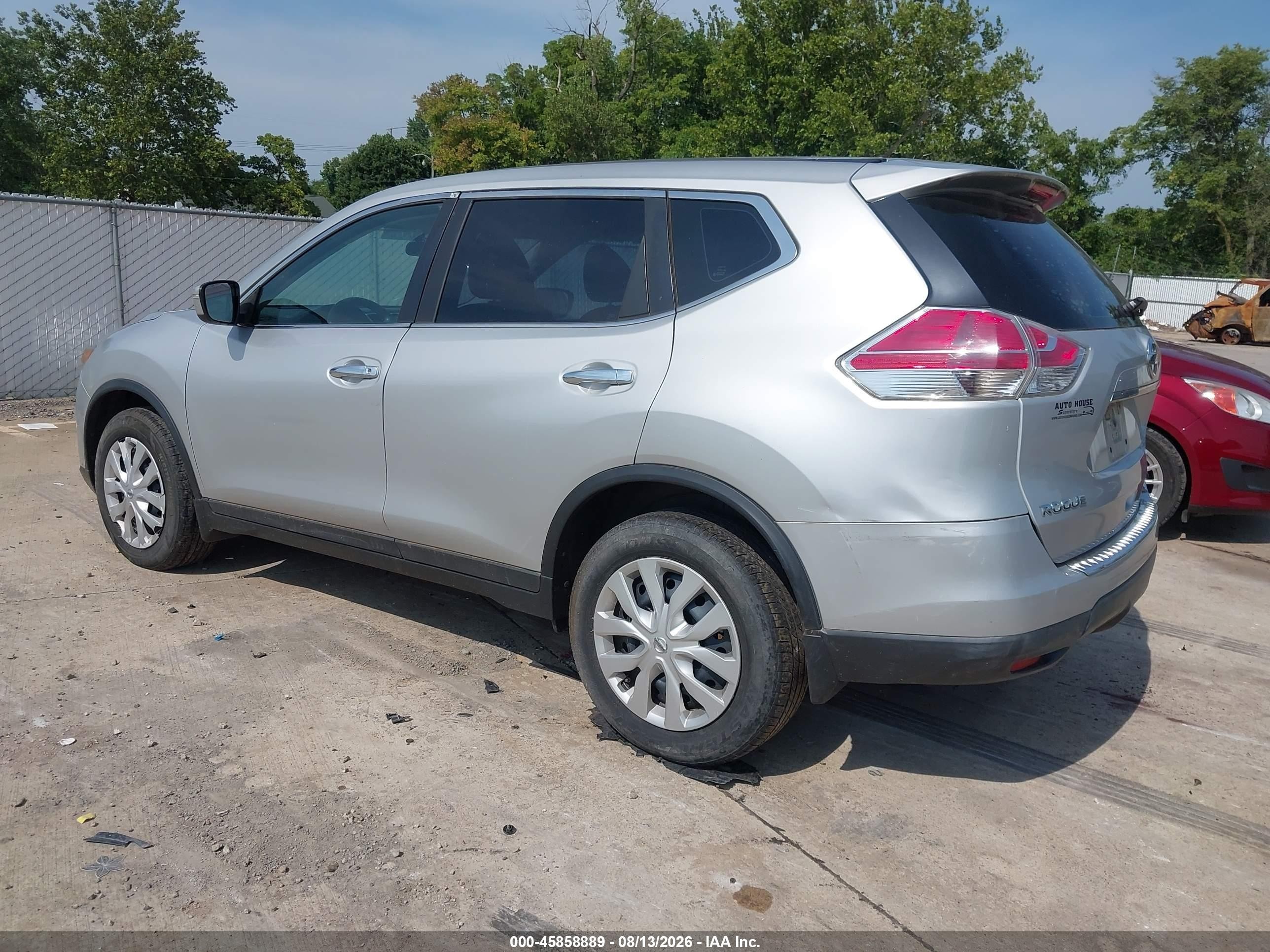 2014 Nissan Rogue S Silver vin: 5N1AT2MV4EC851233