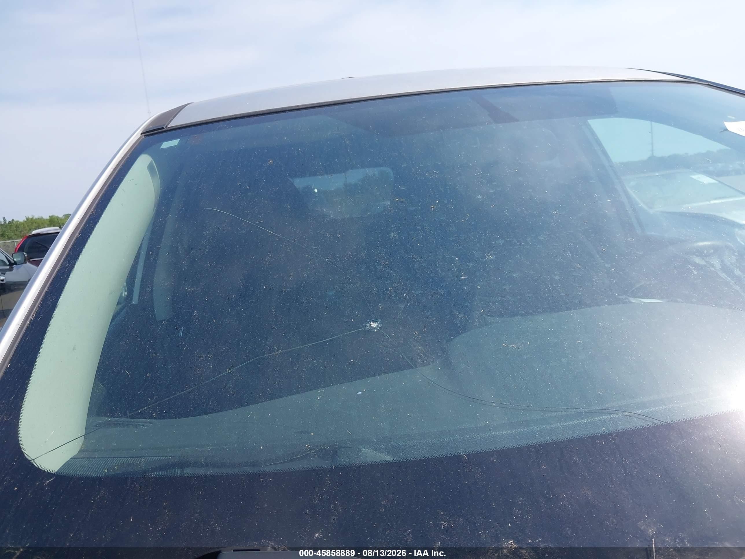 2014 Nissan Rogue S Silver vin: 5N1AT2MV4EC851233