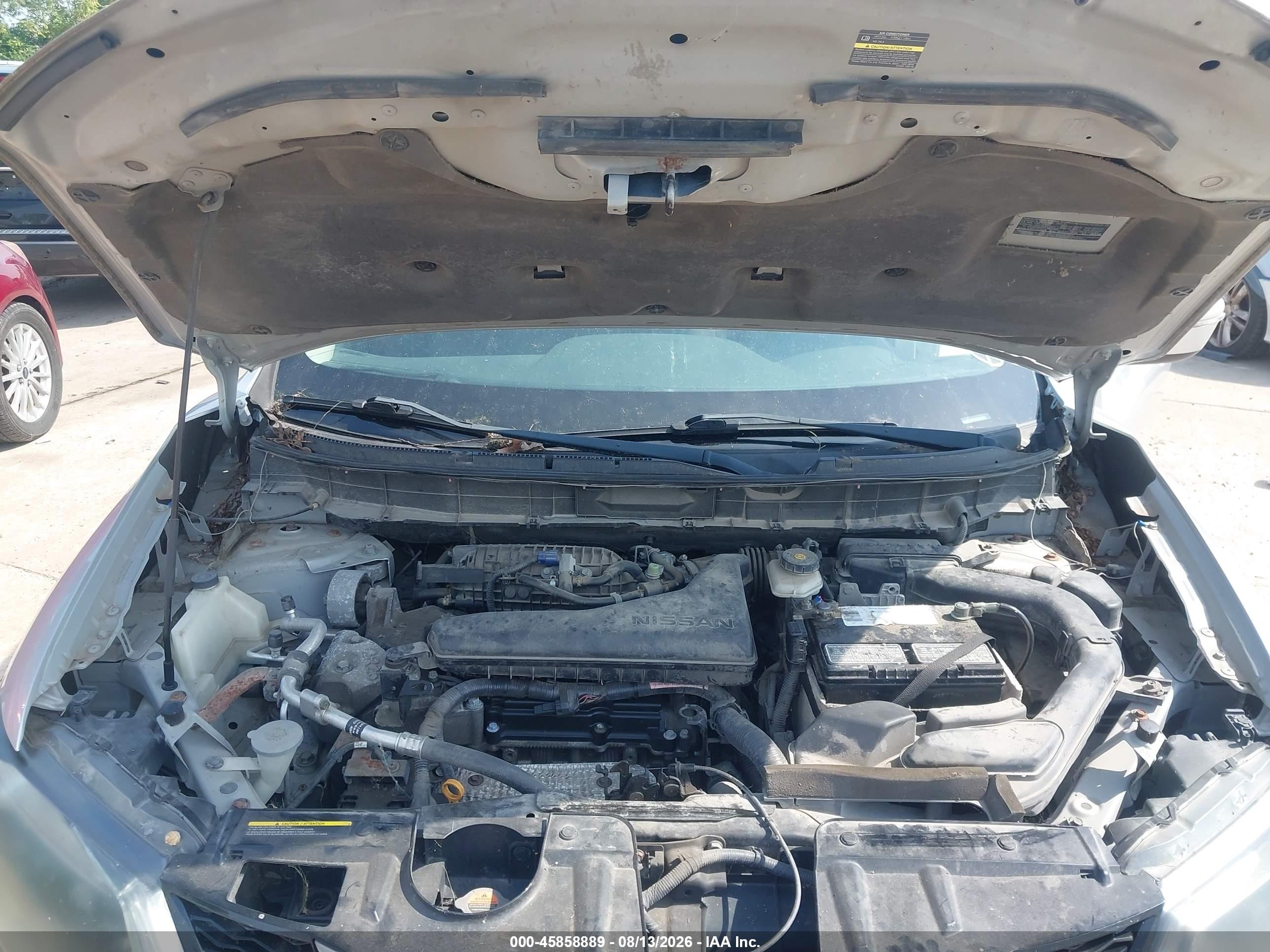 2014 Nissan Rogue S Silver vin: 5N1AT2MV4EC851233