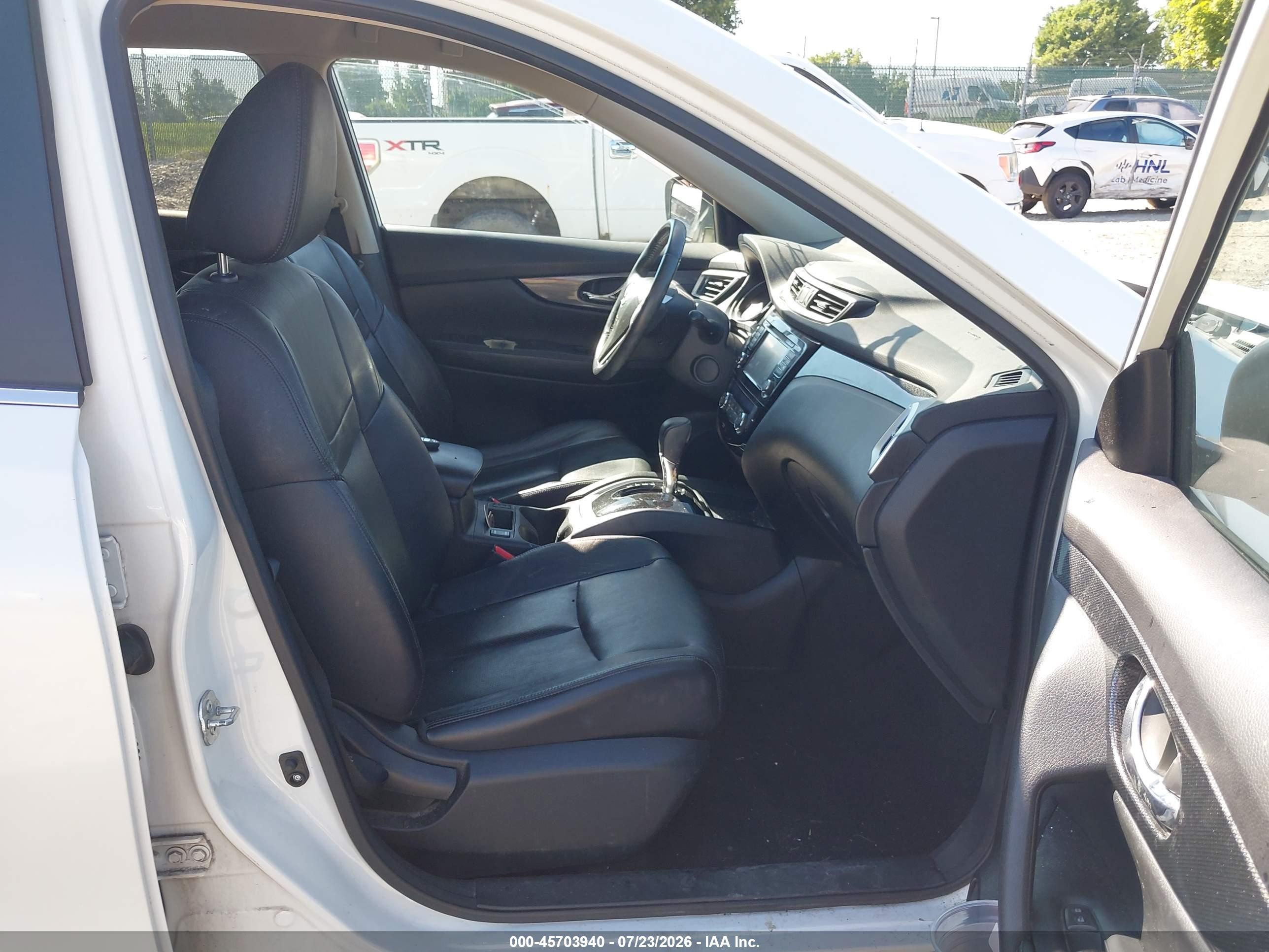 2015 Nissan Rogue Sl White vin: 5N1AT2MV4FC775787