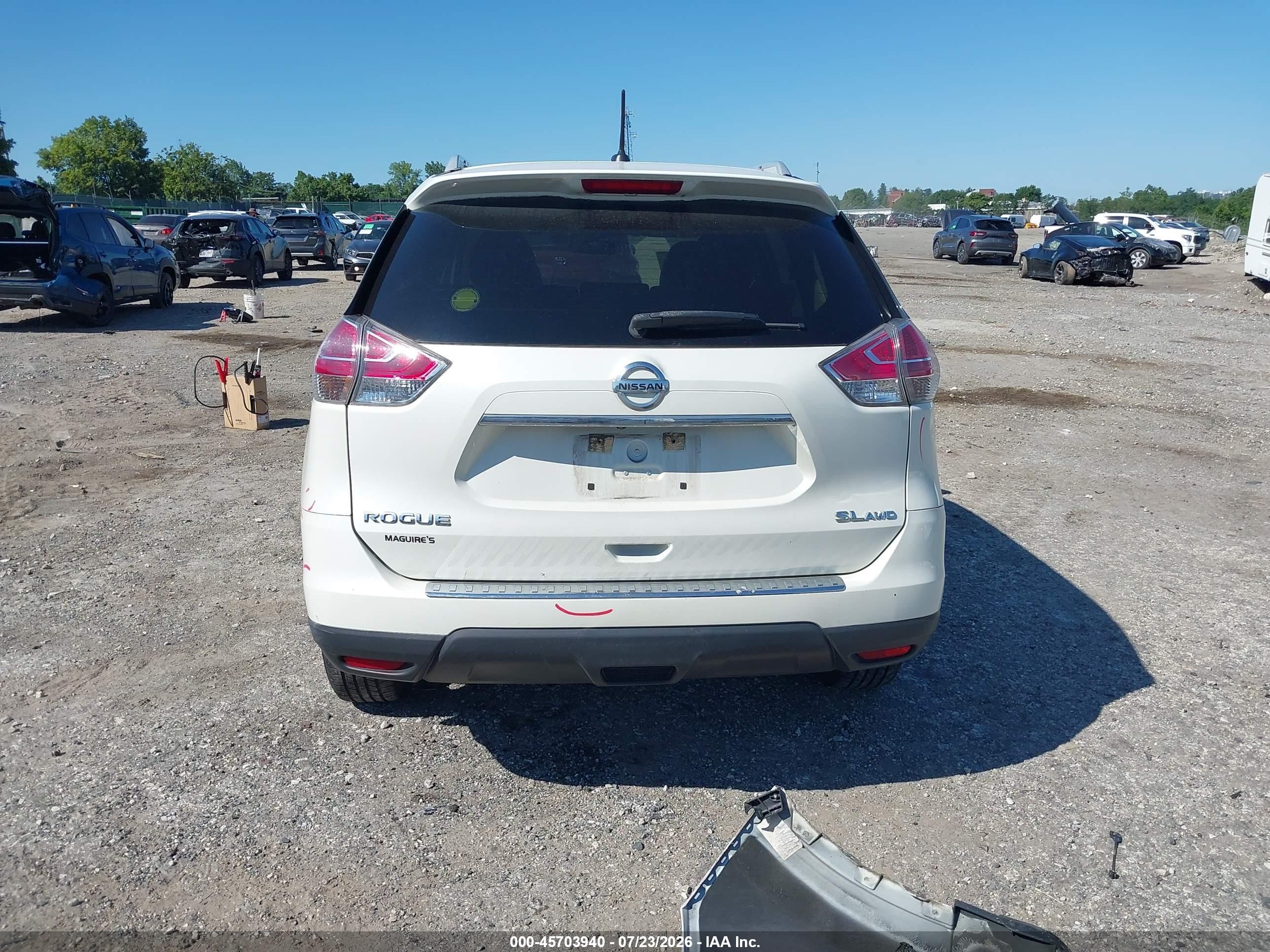 2015 Nissan Rogue Sl White vin: 5N1AT2MV4FC775787
