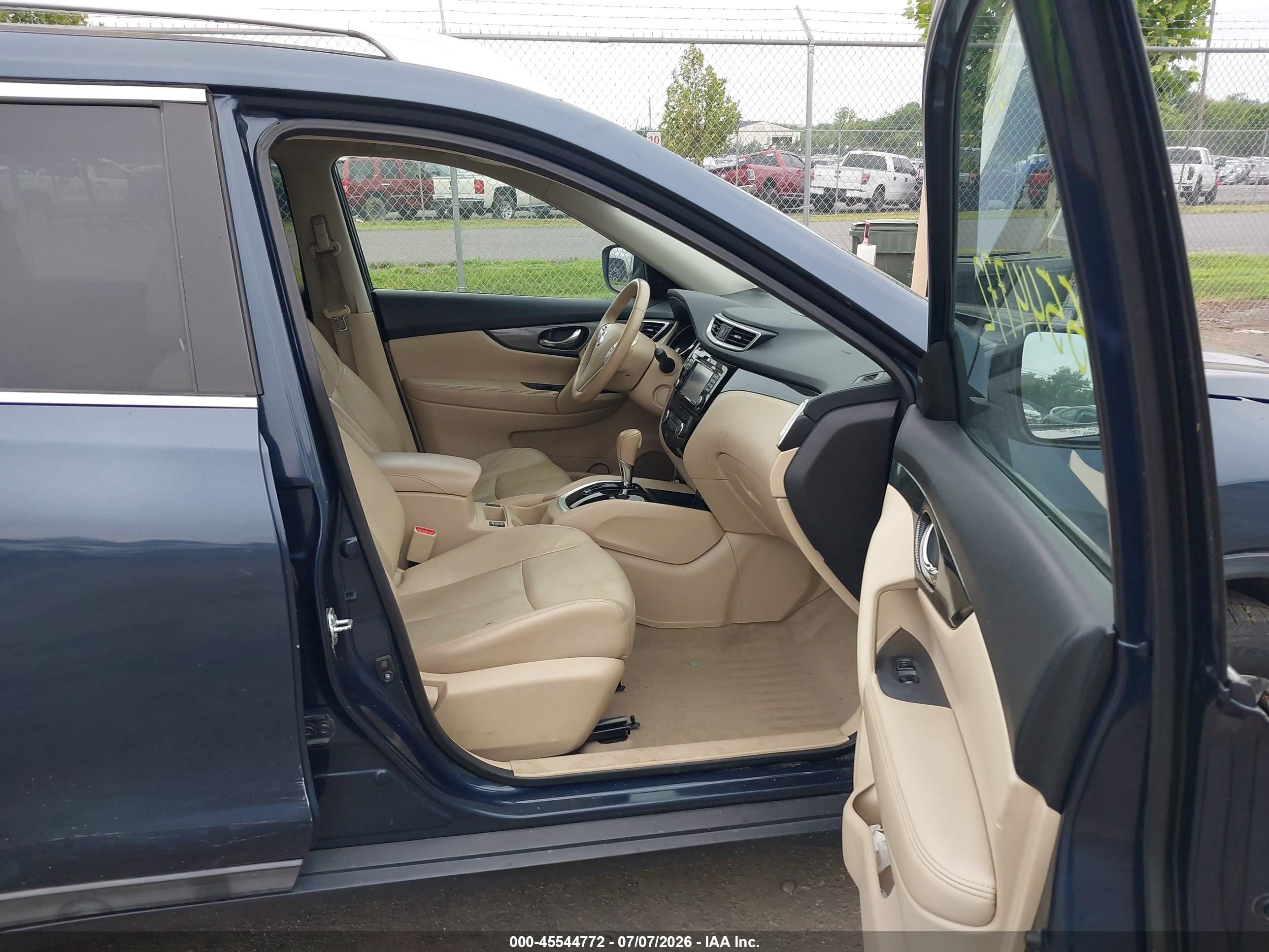 2015 Nissan Rogue Sl Blue vin: 5N1AT2MV4FC778883