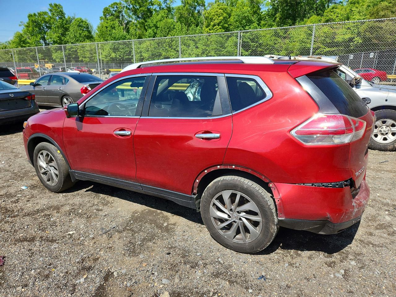 2015 Nissan Rogue Sl Red vin: 5N1AT2MV4FC809386