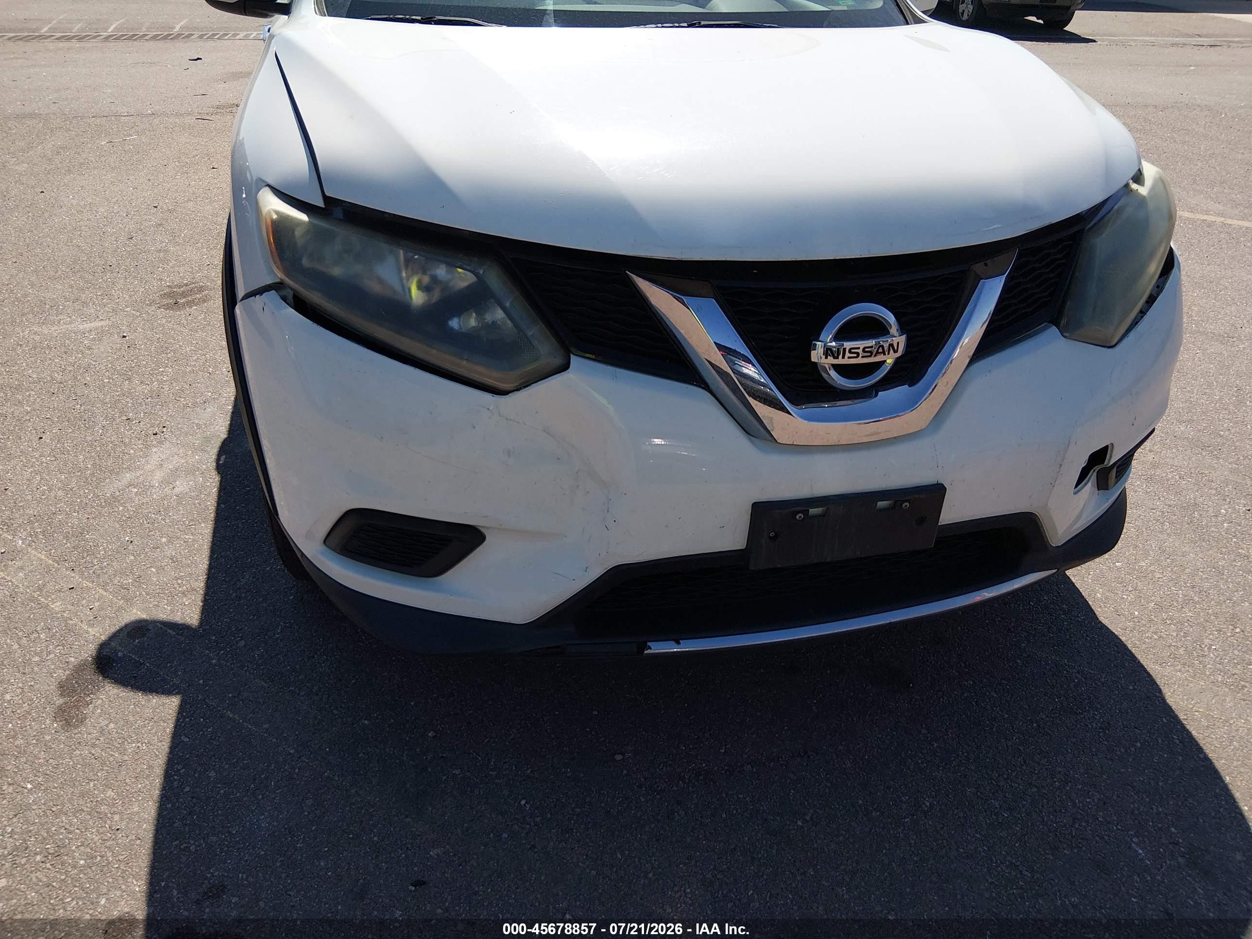 2015 Nissan Rogue S White vin: 5N1AT2MV4FC821439
