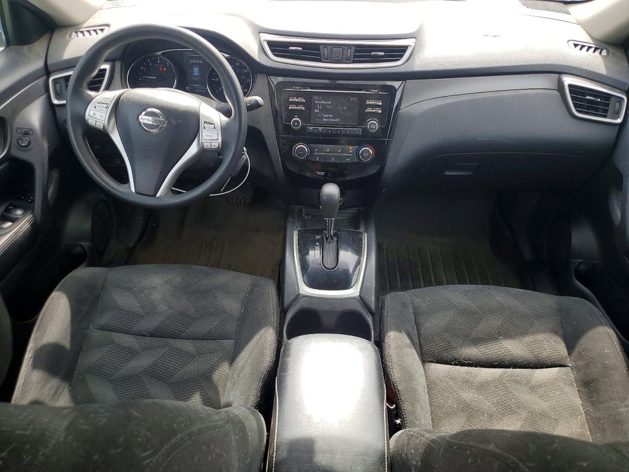 2015 Nissan Rogue S White vin: 5N1AT2MV4FC831646