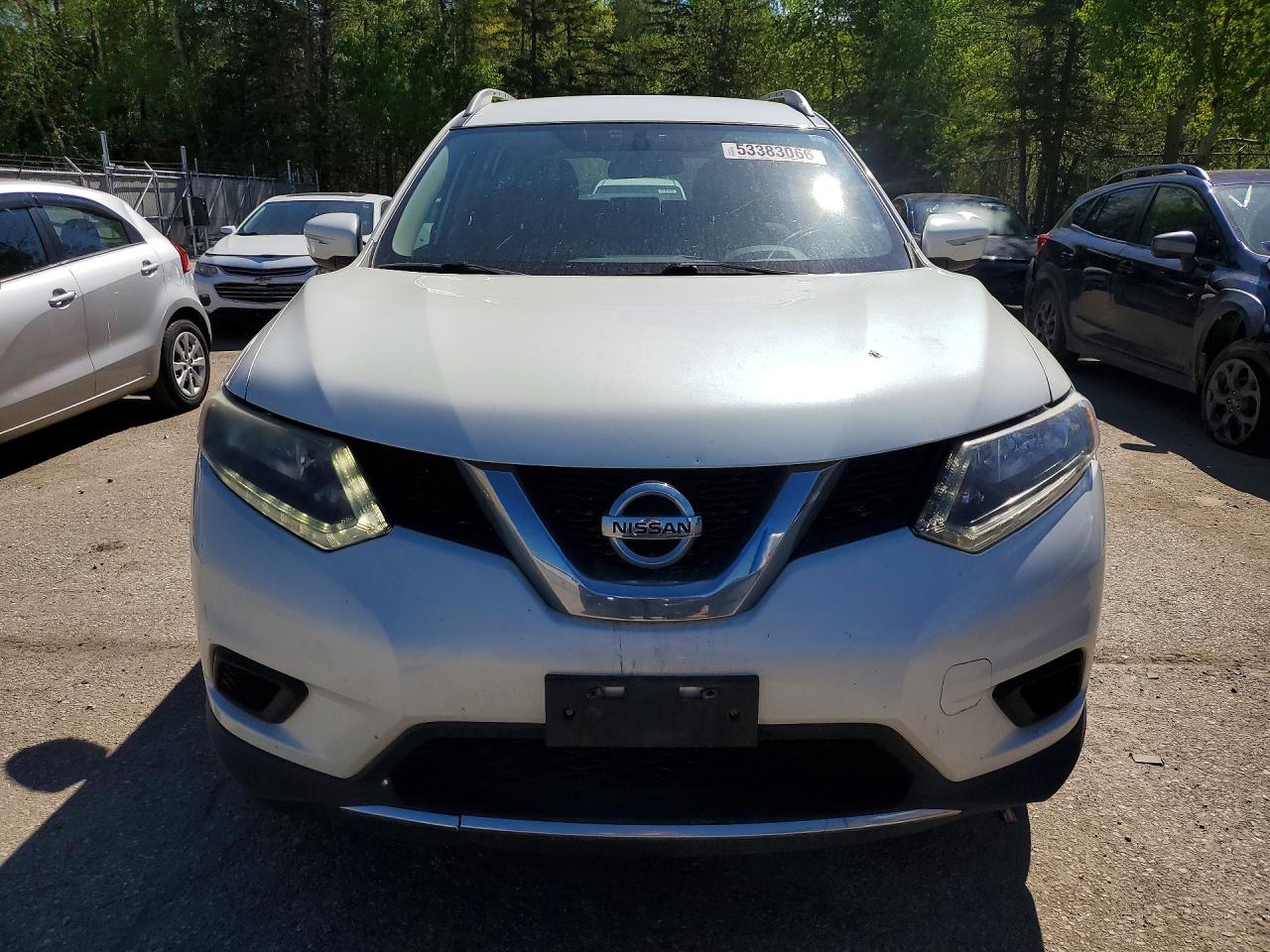 2015 Nissan Rogue S White vin: 5N1AT2MV4FC845305