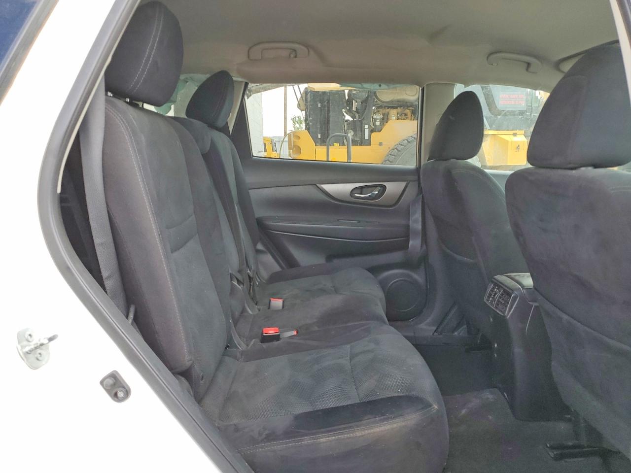 2015 Nissan Rogue Sv White vin: 5N1AT2MV4FC849466