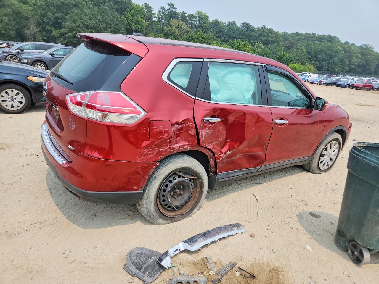 2015 Nissan Rogue S Burgundy vin: 5N1AT2MV4FC855283