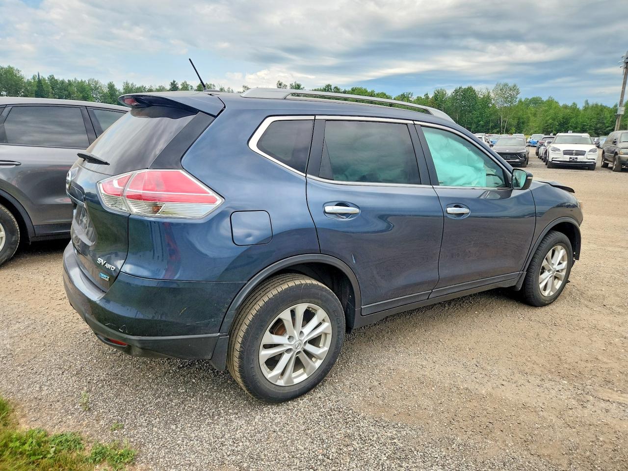 2015 Nissan Rogue S Blue vin: 5N1AT2MV4FC874870