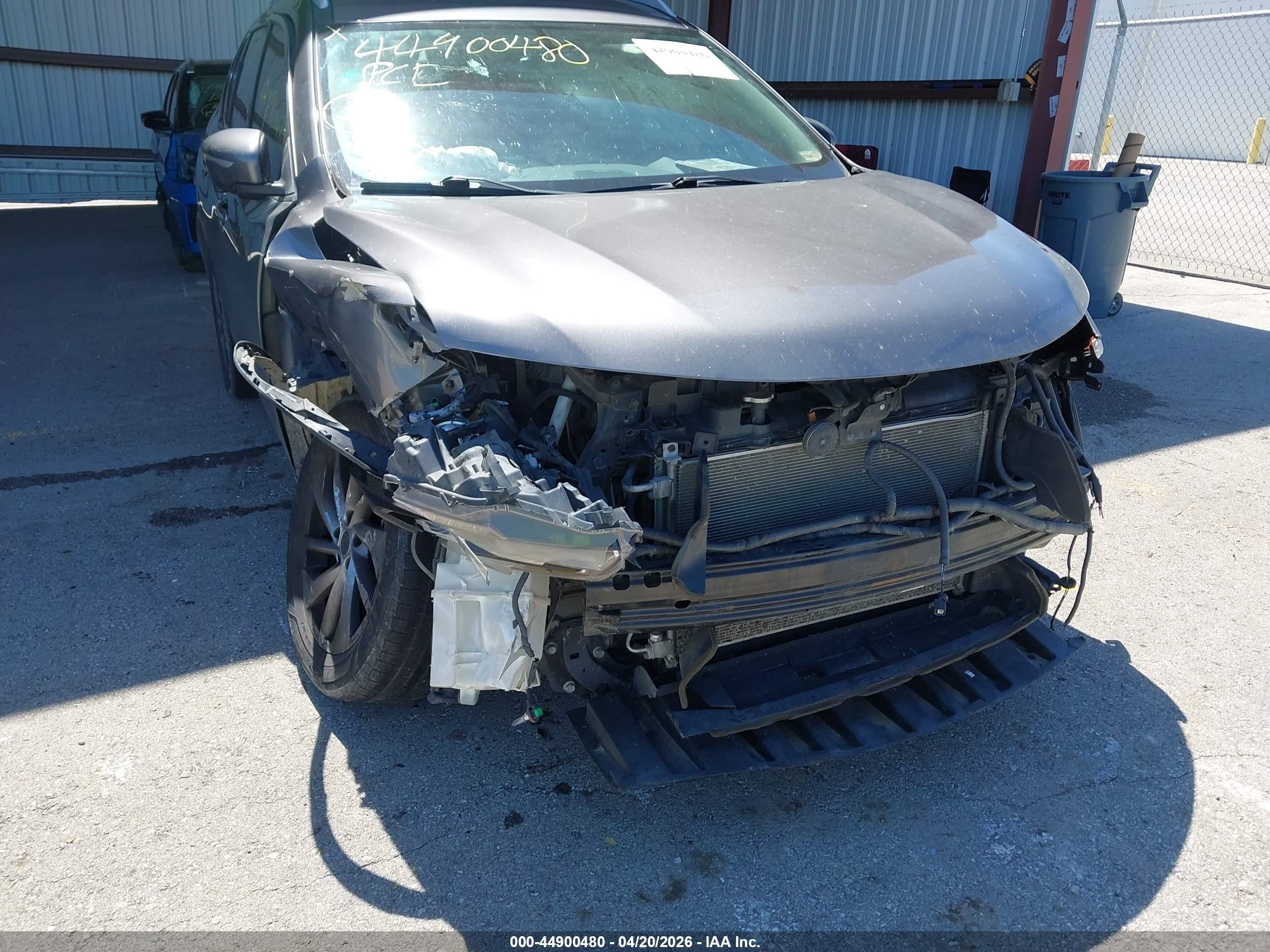 2015 Nissan Rogue Sl Серый vin: 5N1AT2MV4FC878868