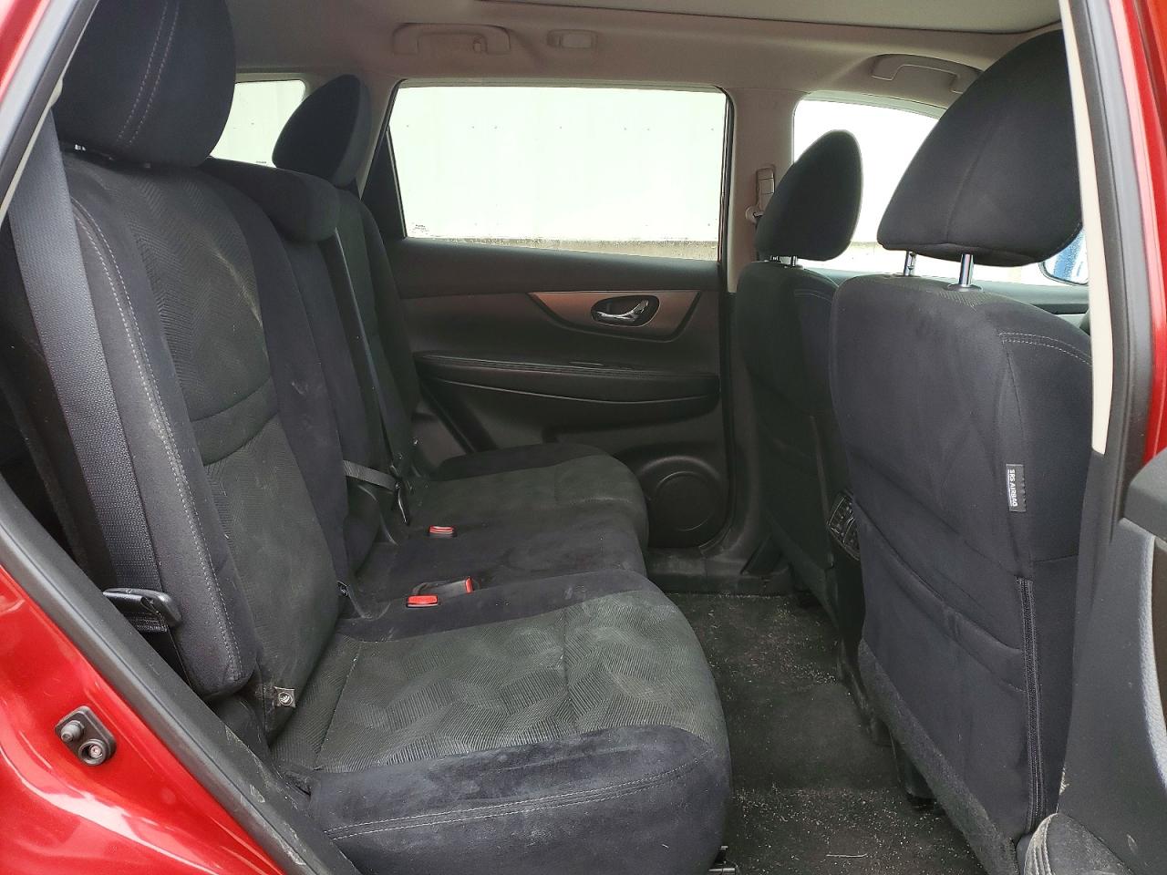 2015 Nissan Rogue S Red vin: 5N1AT2MV4FC889580