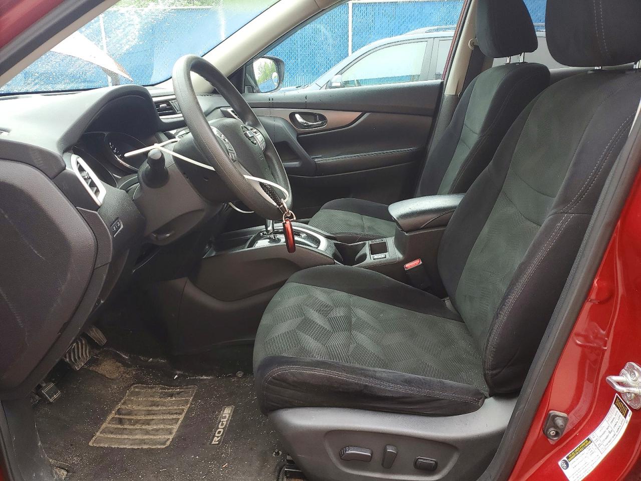 2015 Nissan Rogue S Red vin: 5N1AT2MV4FC889580