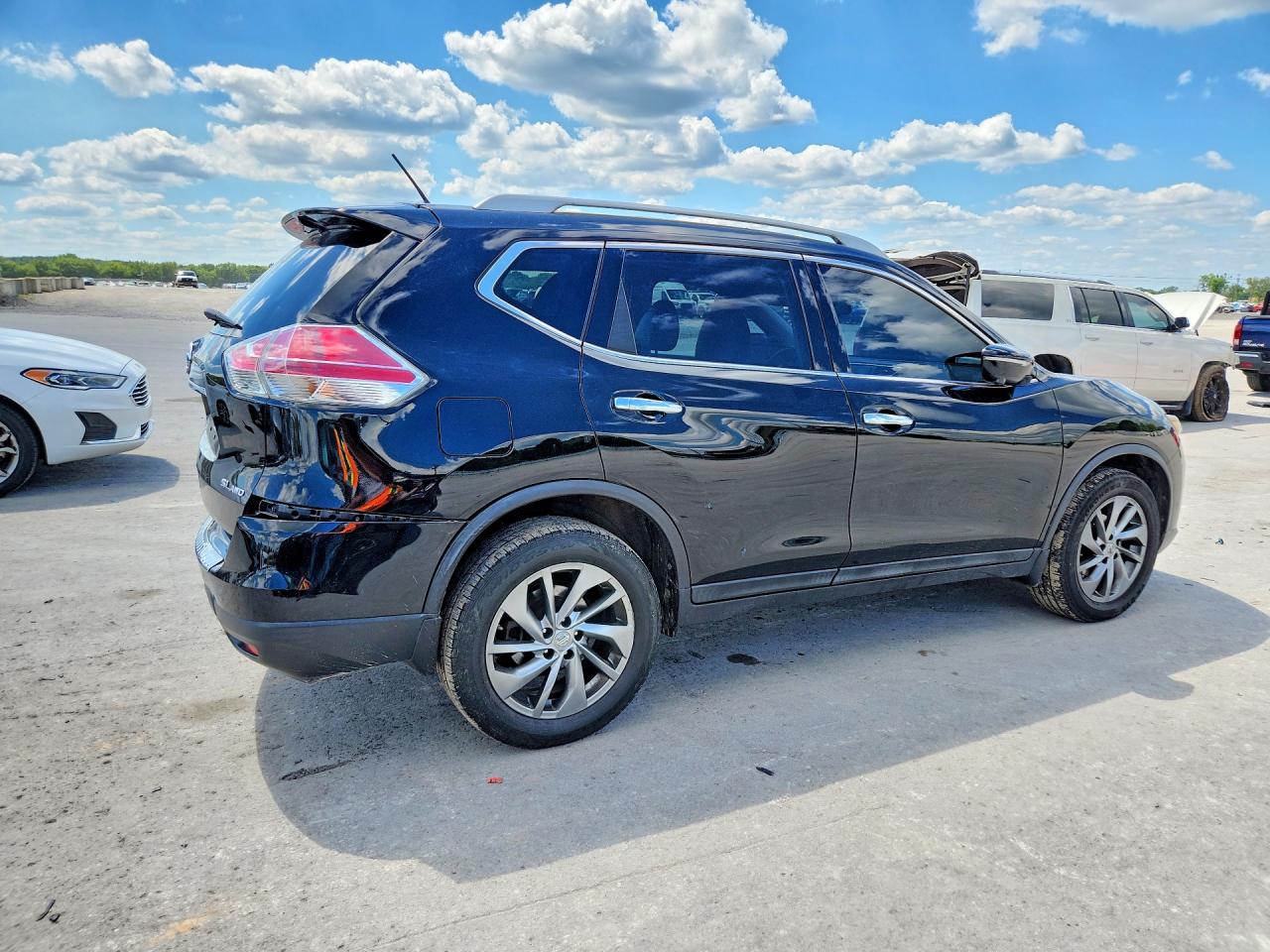 2015 Nissan Rogue Sl Черный vin: 5N1AT2MV4FC898716