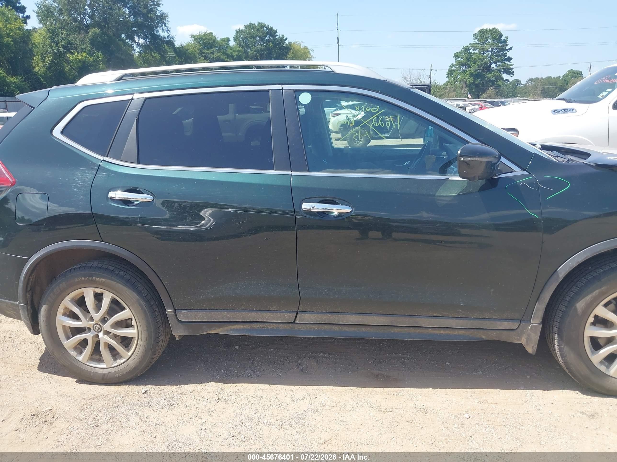 2018 Nissan Rogue Sv Green vin: 5N1AT2MV4JC767911