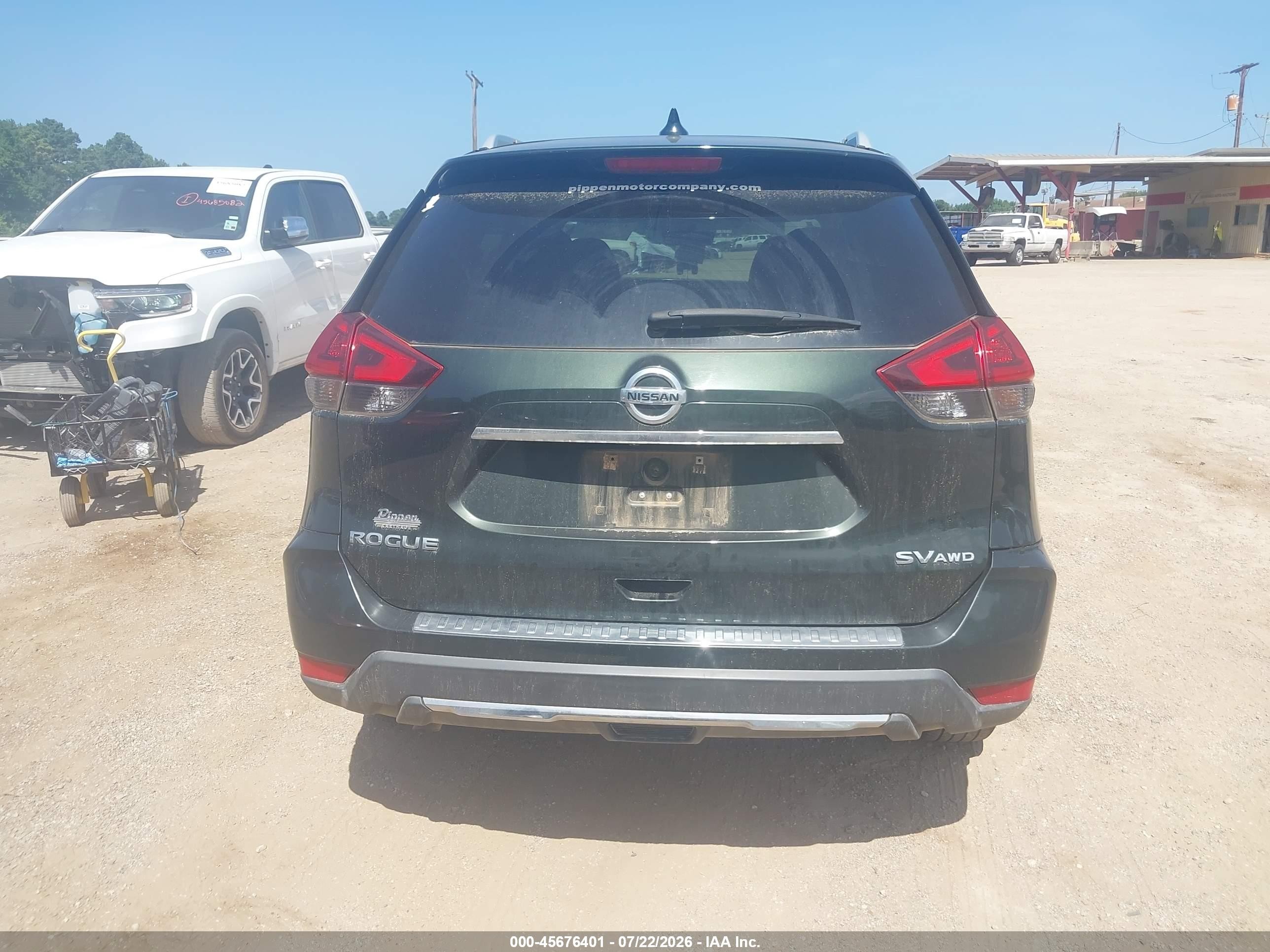 2018 Nissan Rogue Sv Green vin: 5N1AT2MV4JC767911