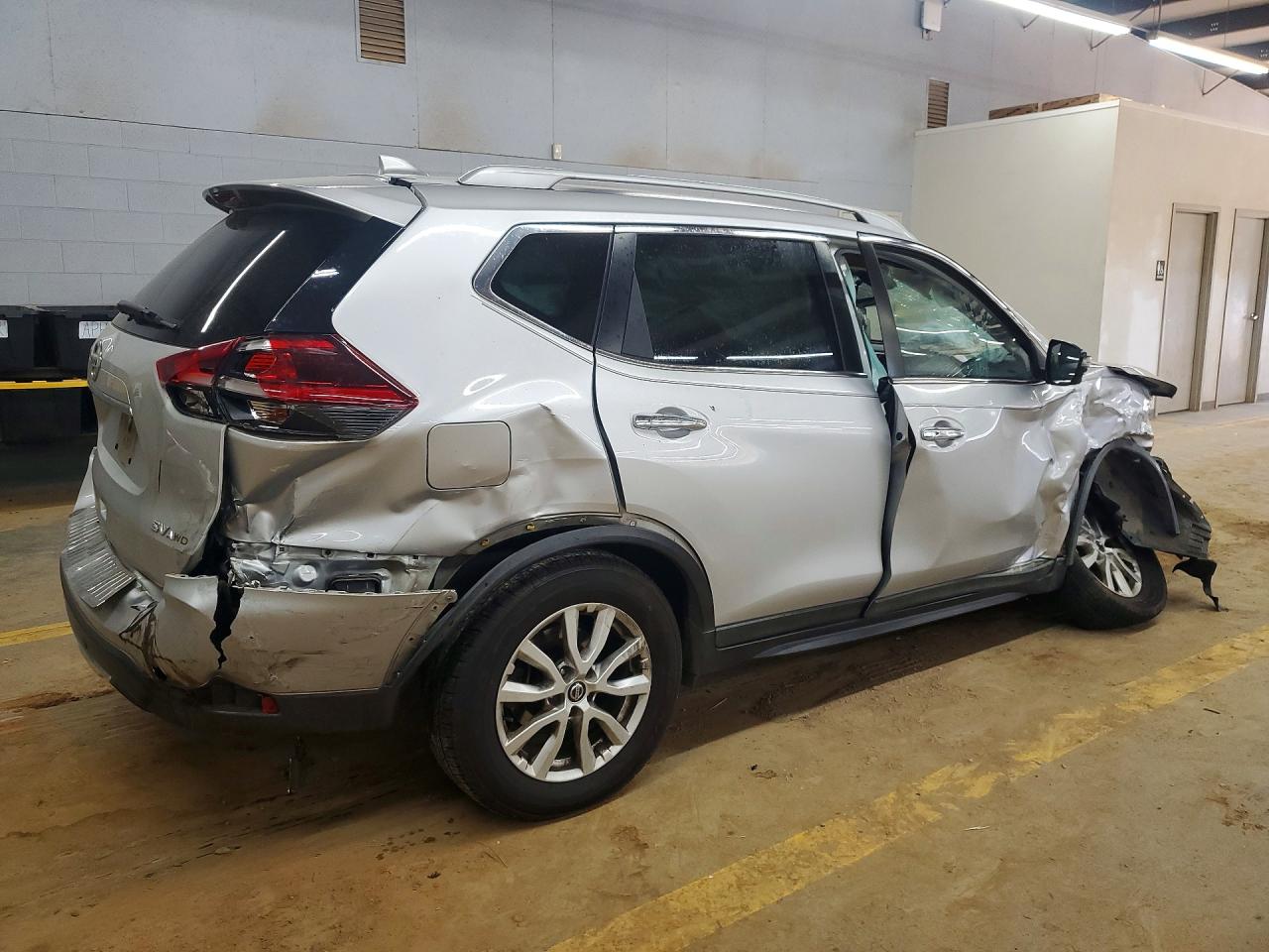 2019 Nissan Rogue Sv Silver vin: 5N1AT2MV4KC767036