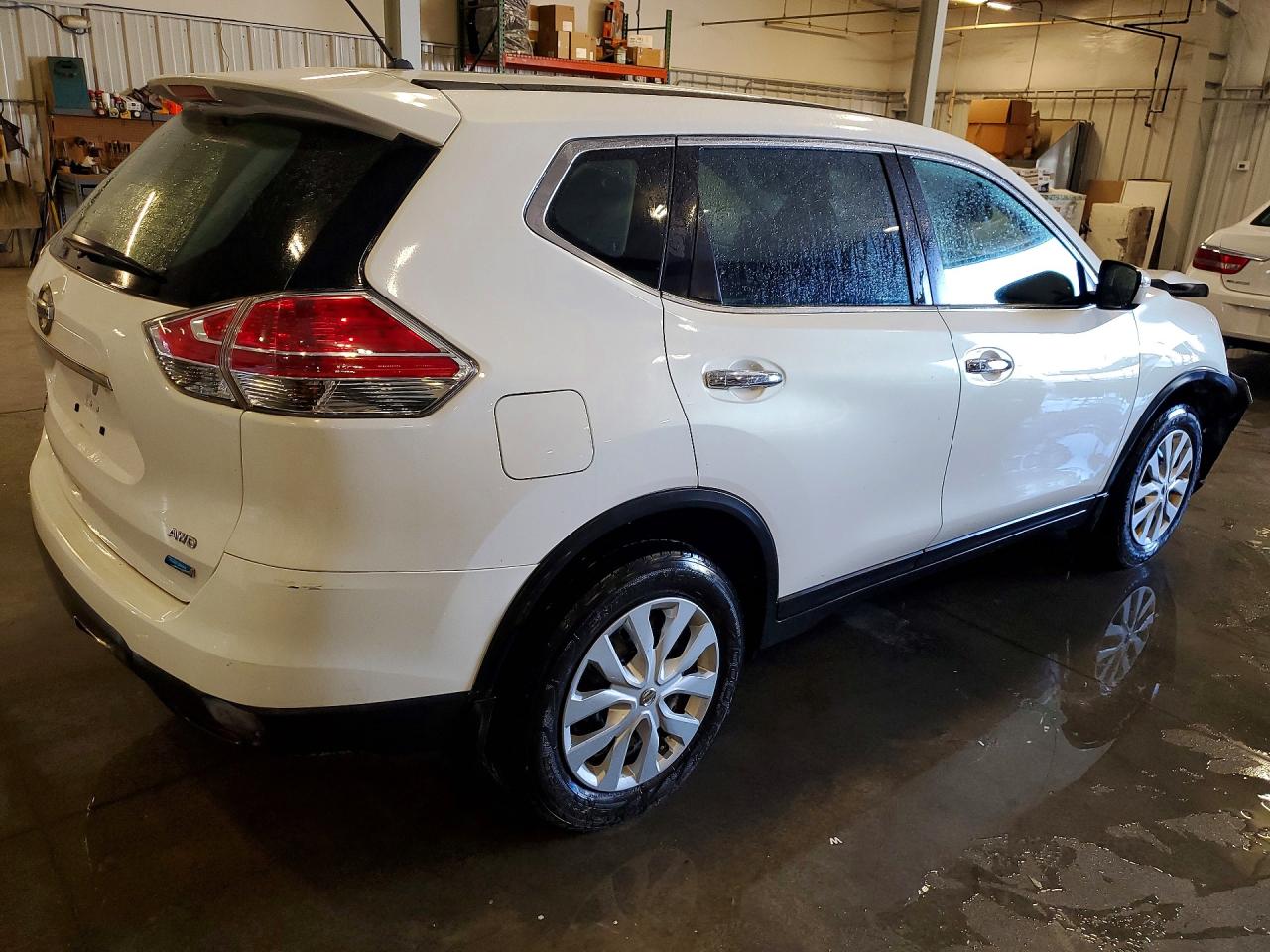 2014 Nissan Rogue S White vin: 5N1AT2MV5EC753652