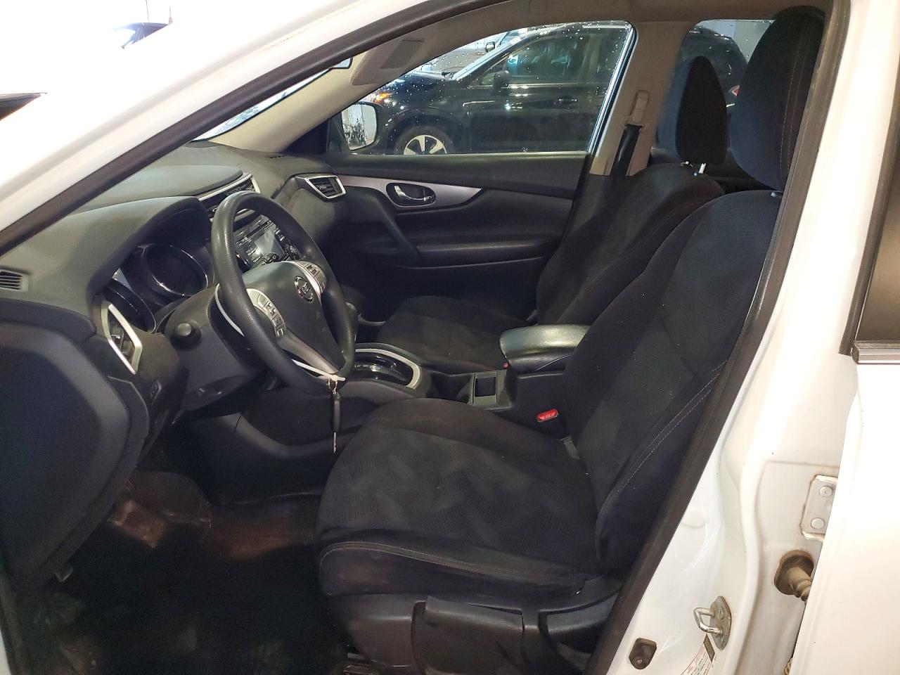 2014 Nissan Rogue S White vin: 5N1AT2MV5EC753652