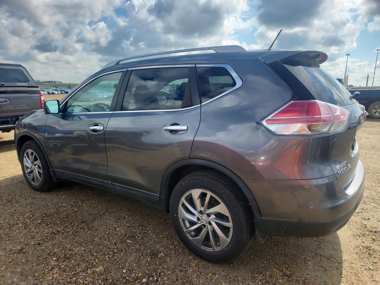 2014 Nissan Rogue S Gray vin: 5N1AT2MV5EC848907