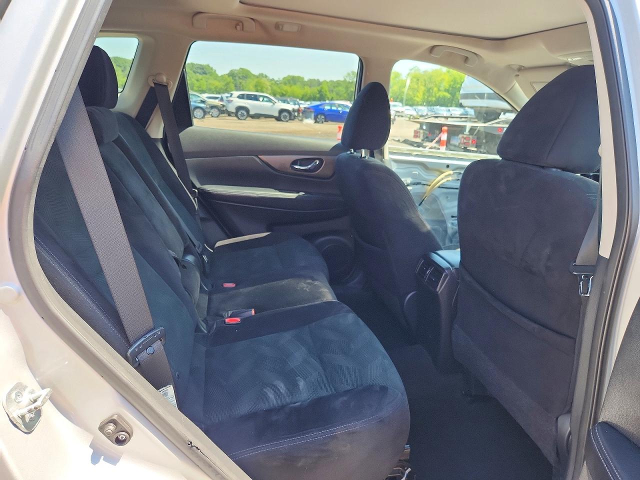 2014 Nissan Rogue Sv Silver vin: 5N1AT2MV5EC871006