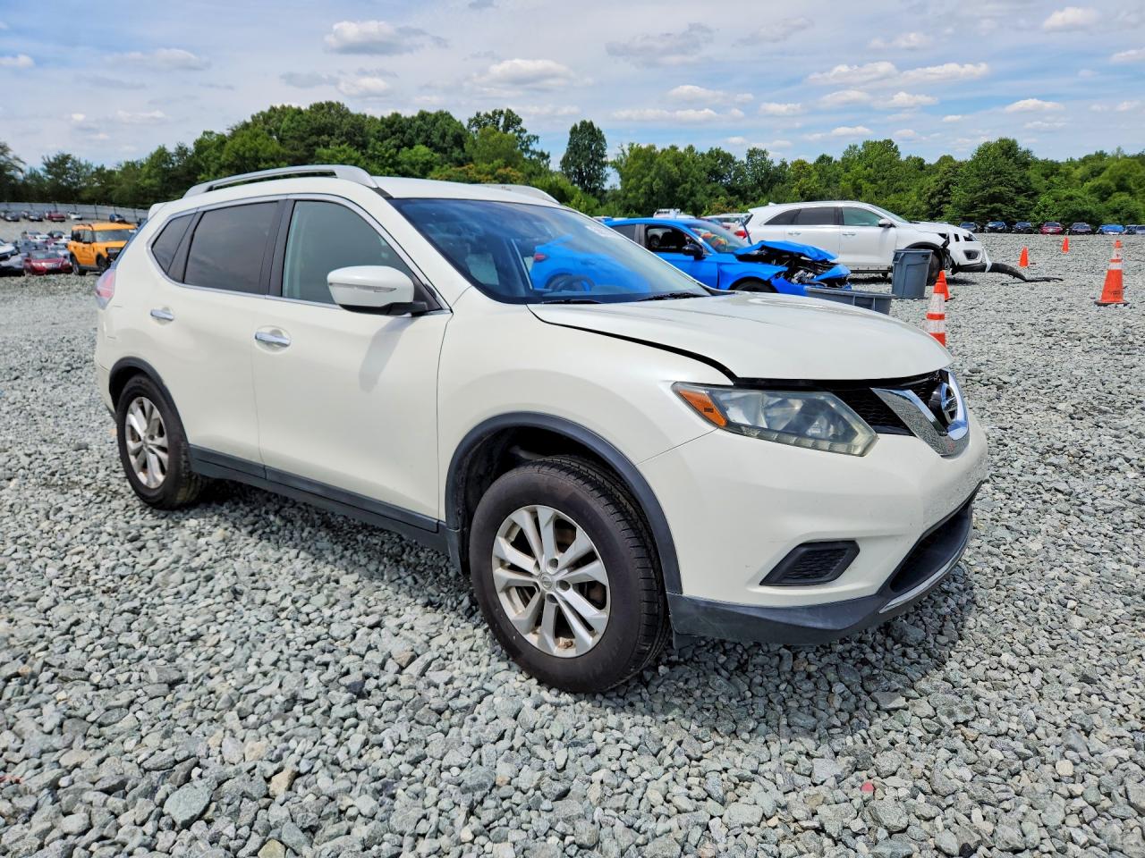 2015 Nissan Rogue Sv White vin: 5N1AT2MV5FC770582