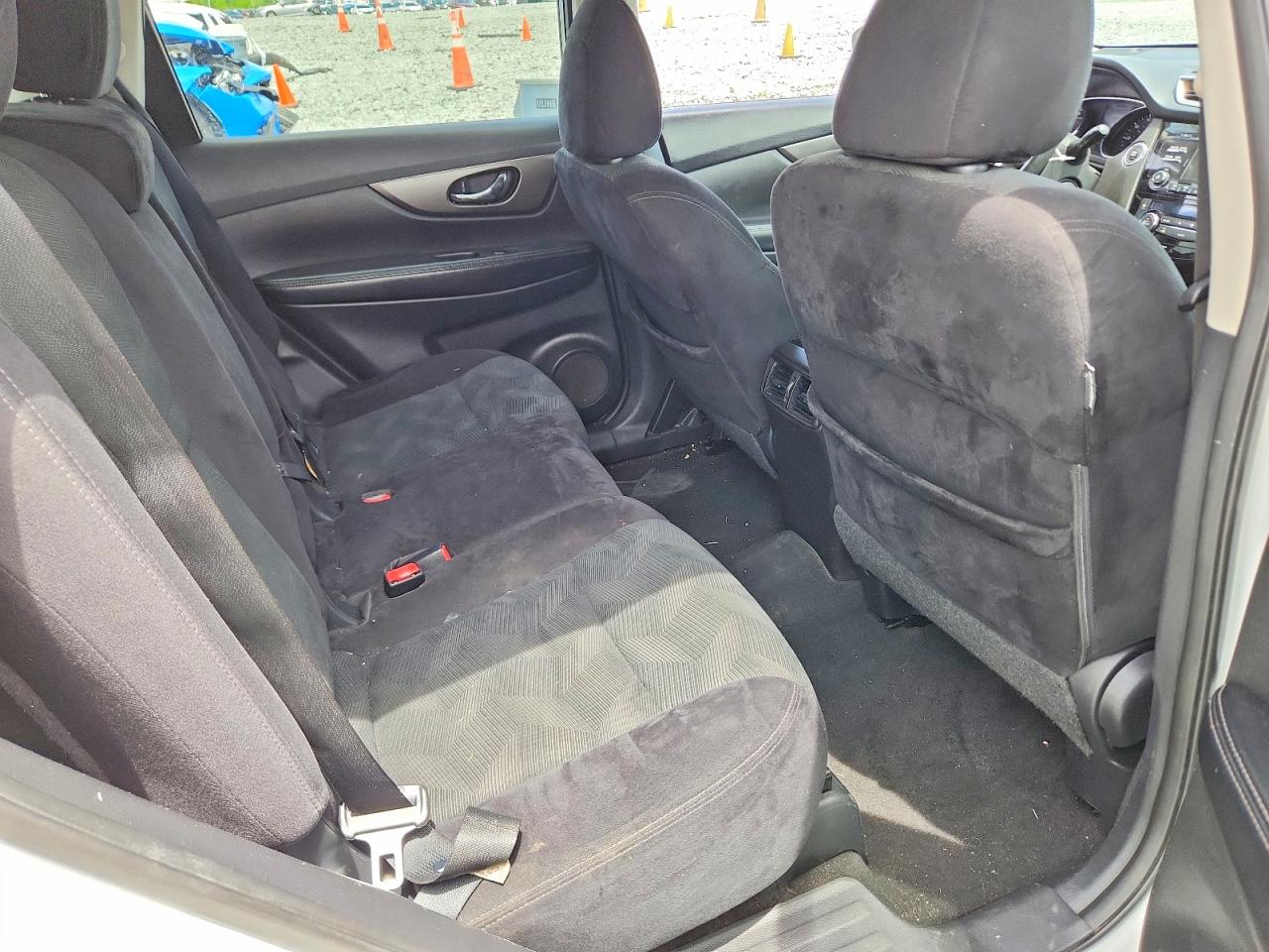 2015 Nissan Rogue Sv White vin: 5N1AT2MV5FC770582